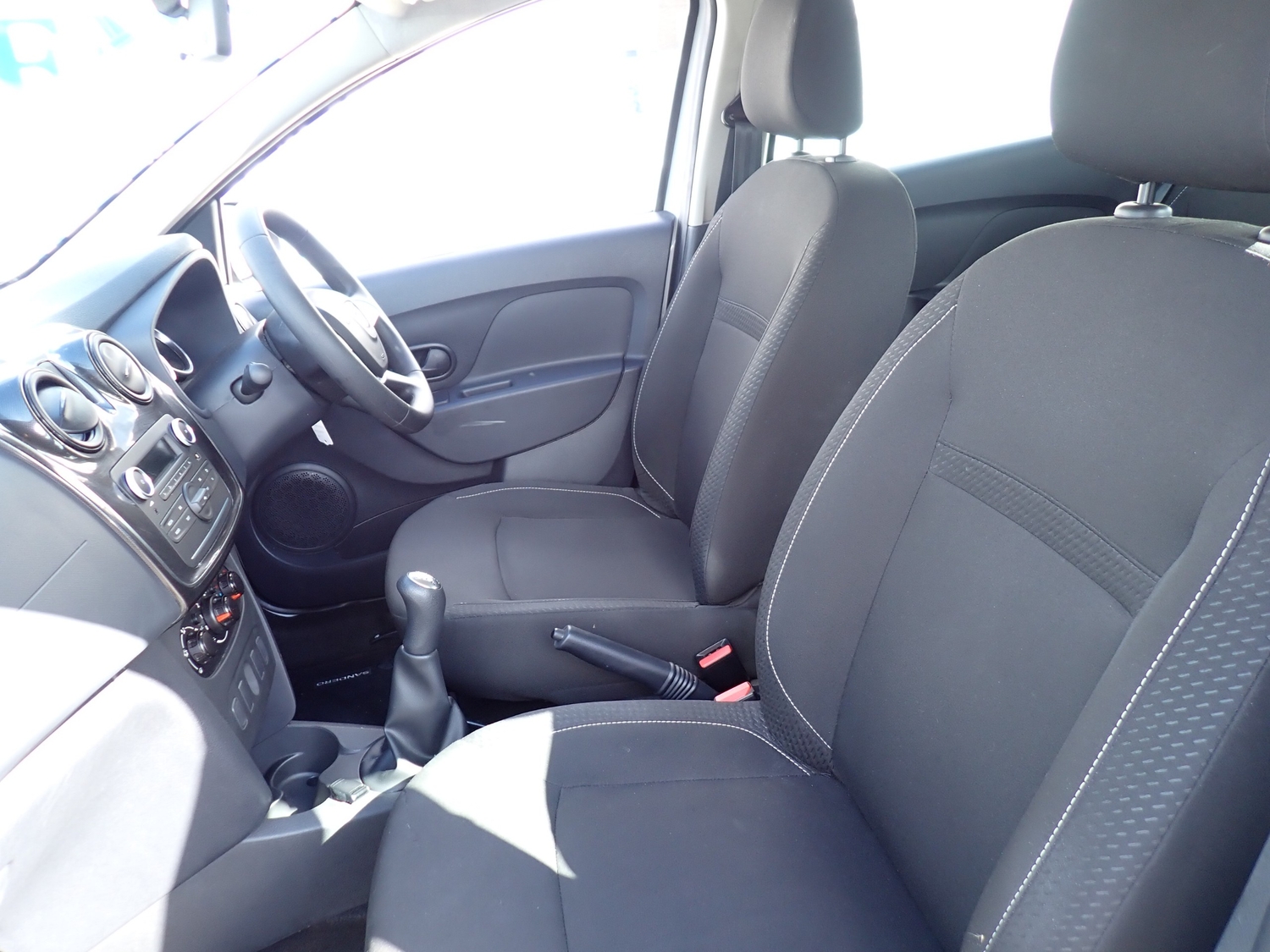 [ berth ]Dacia Sandero