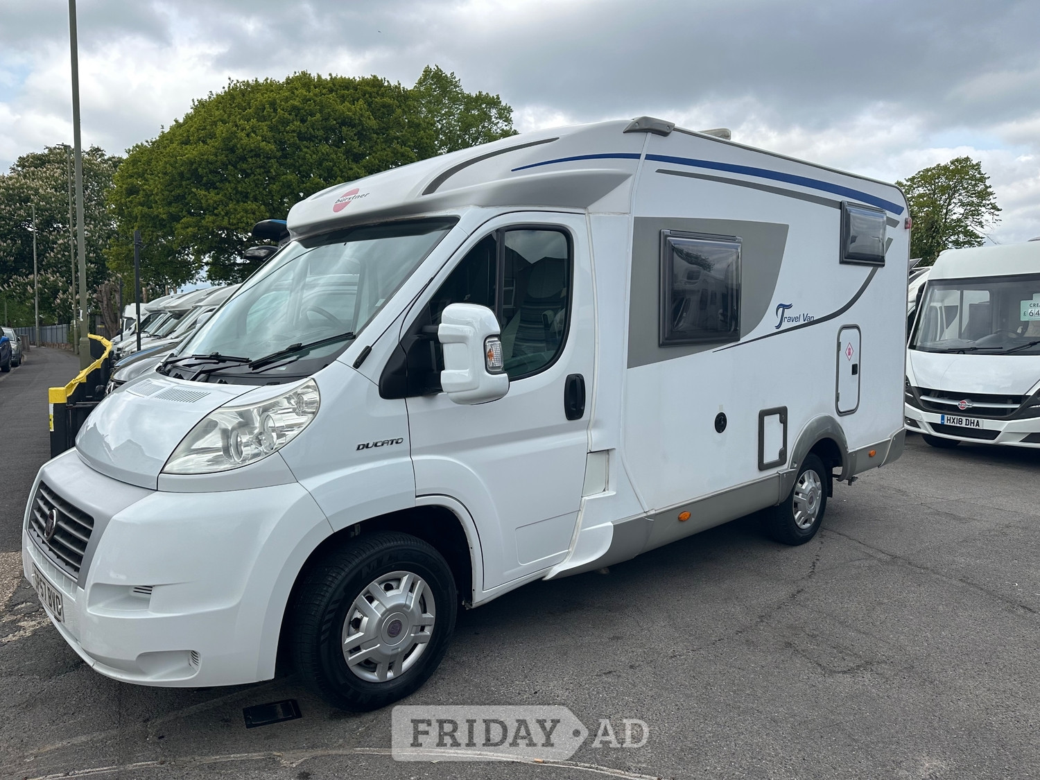 [ berth ]Burstner Travel Van T570 G