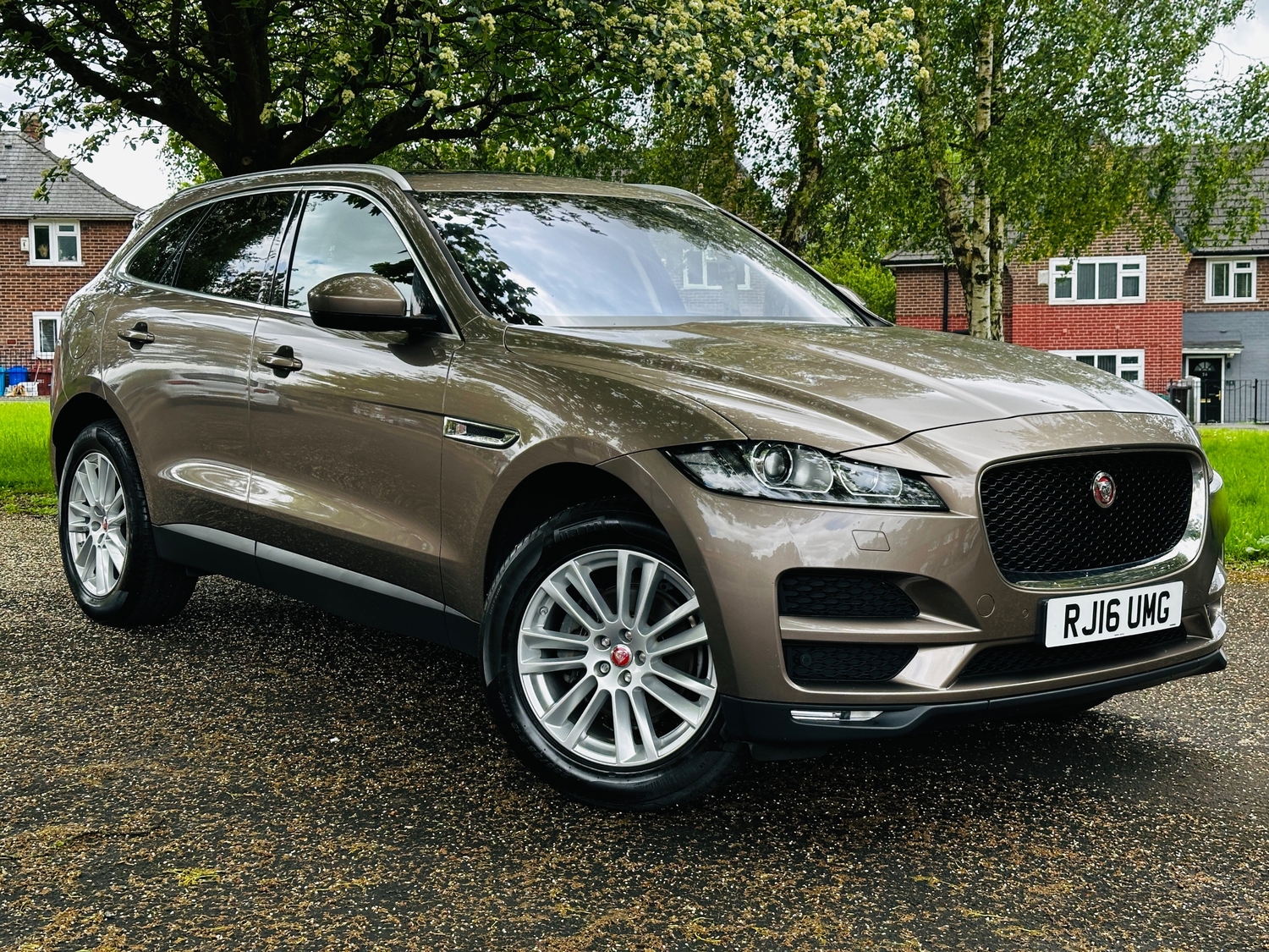 Jaguar F-Pace 2016 - Cars in Manchester