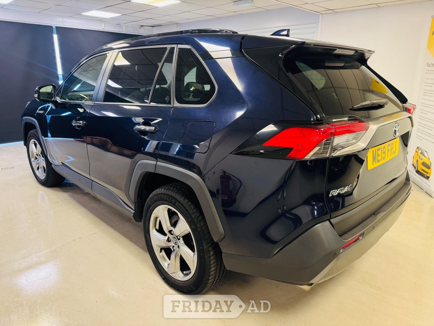 Toyota RAV4 2019 - Cars in Stroud
