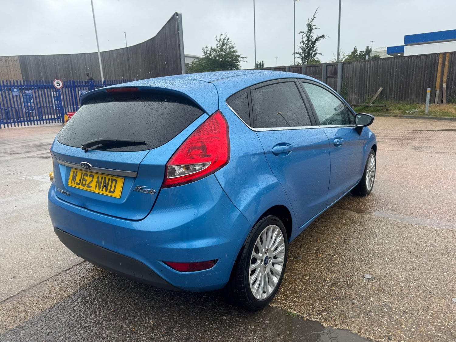 Ford Fiesta 2012 - Cars