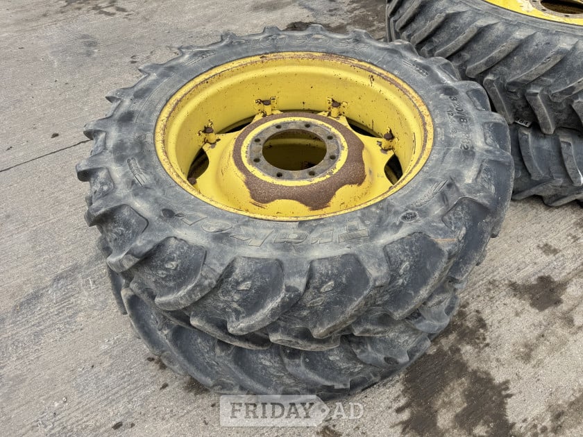 [ berth ]John Deere 