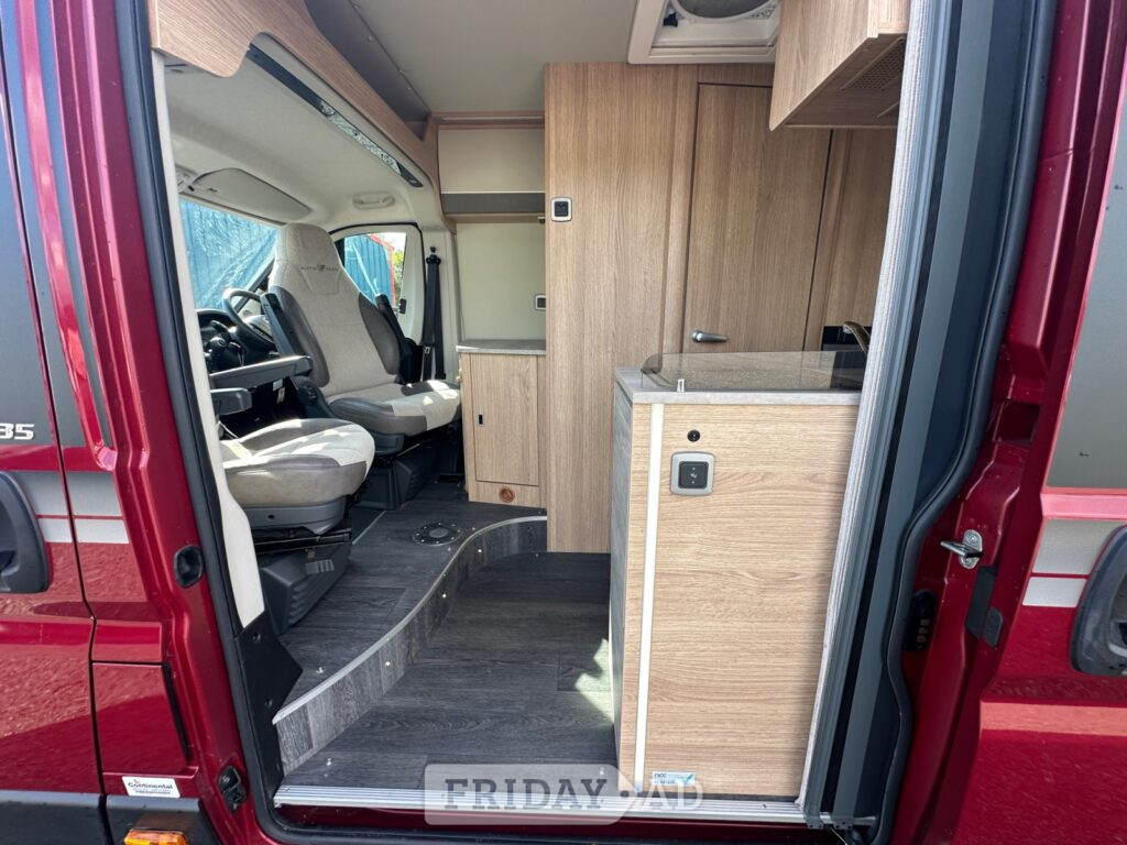 [2 berth ]Auto-Trail 635 SE V-Line
