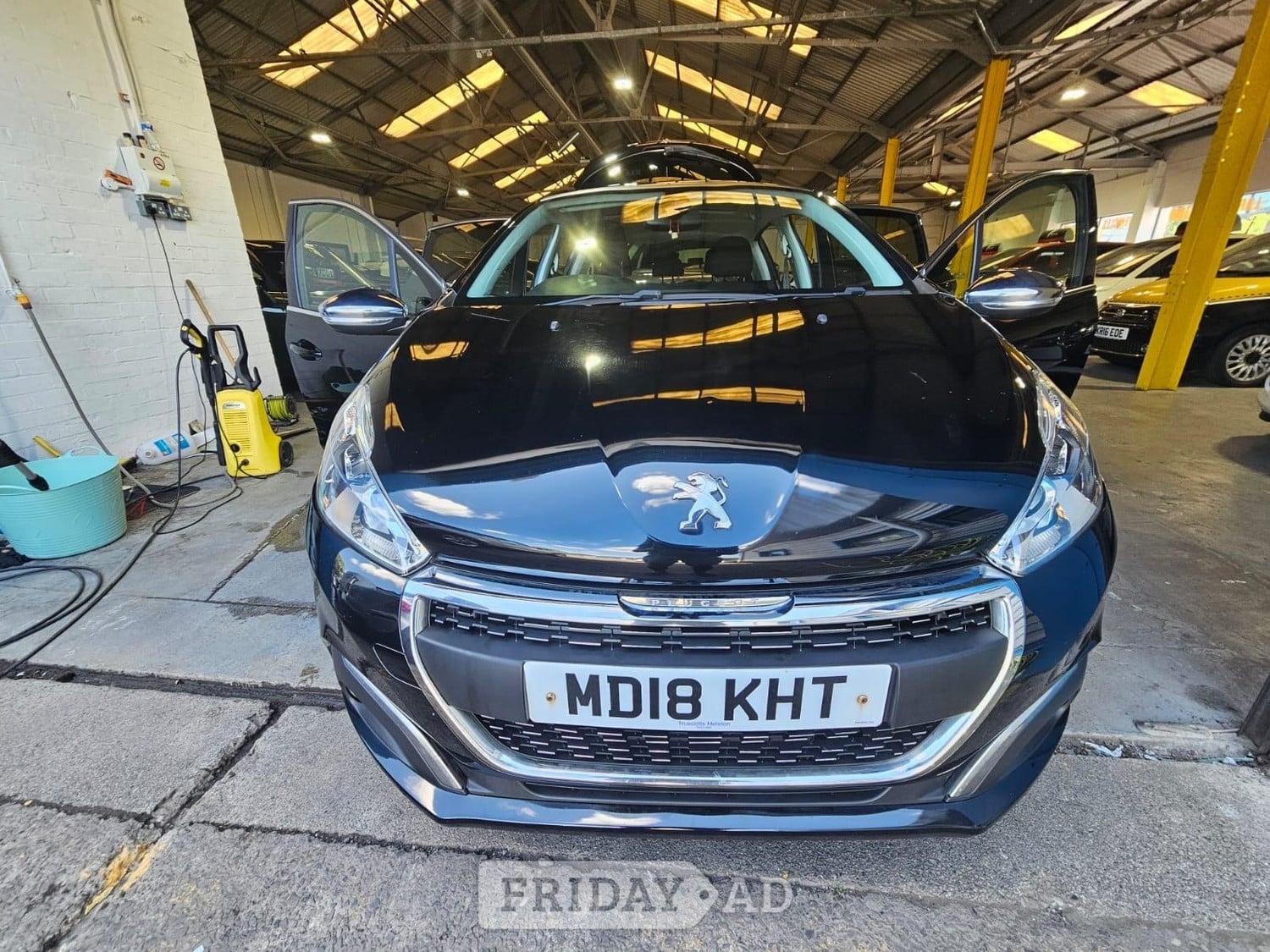 Peugeot 208 Pontypridd