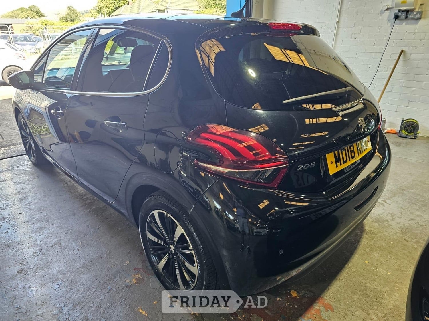 Peugeot 208 2018 - Cars in Pontypridd