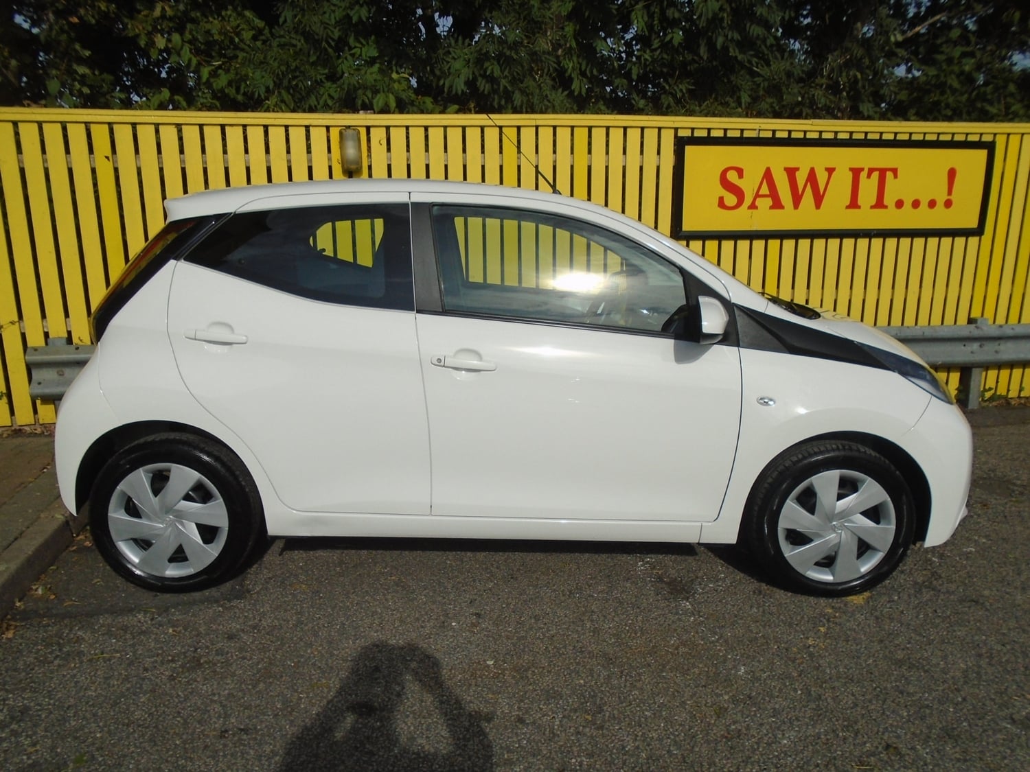 Toyota Aygo 2017 - Cars in Worthing