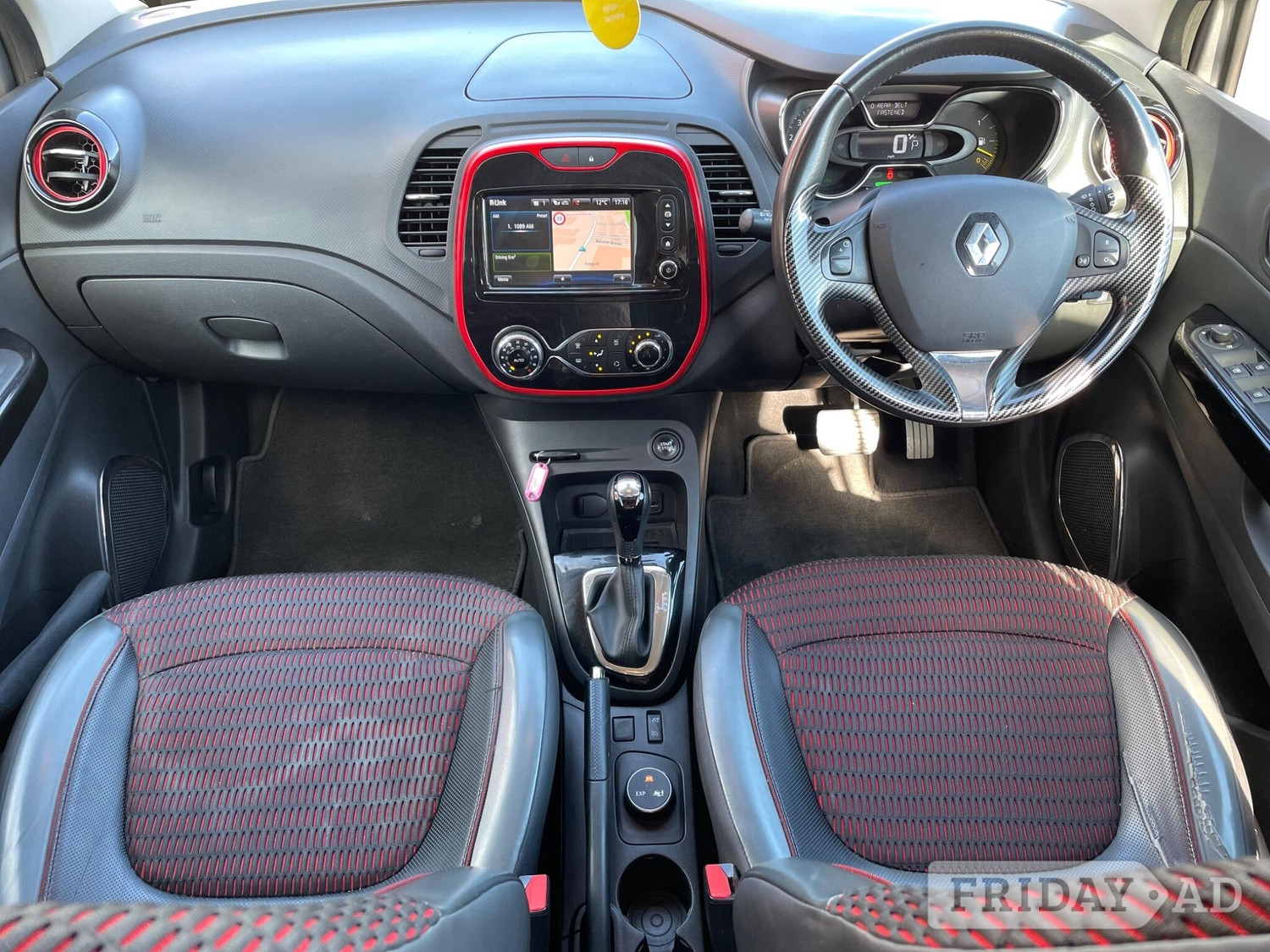 [ berth ]Renault Captur
