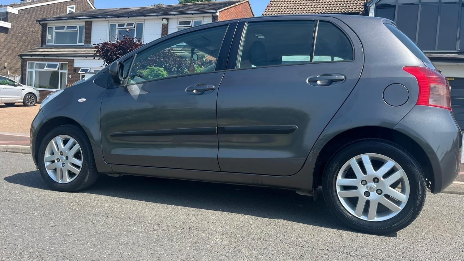 Toyota Yaris 2008 - Cars