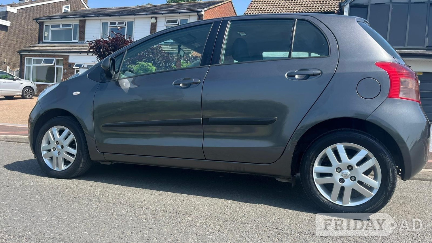 Toyota Yaris 2008 - Cars