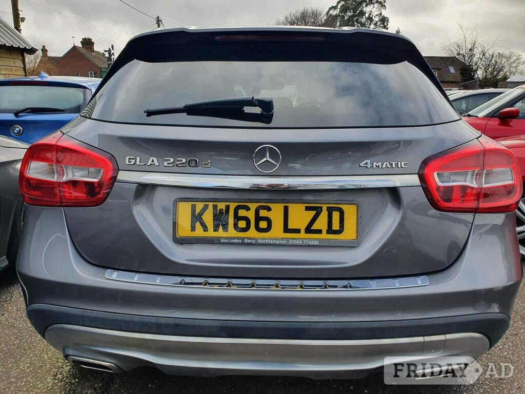 [ berth ]Mercedes-Benz GLA