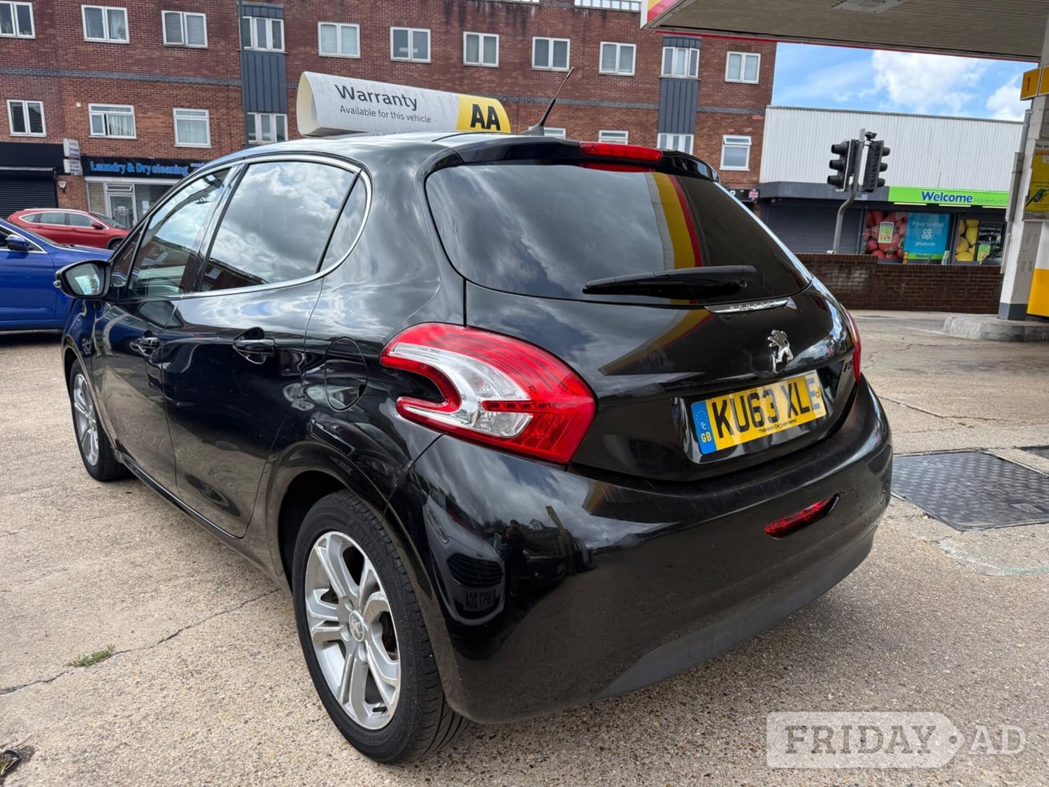 Peugeot 208 2013 - Cars in Bournemouth