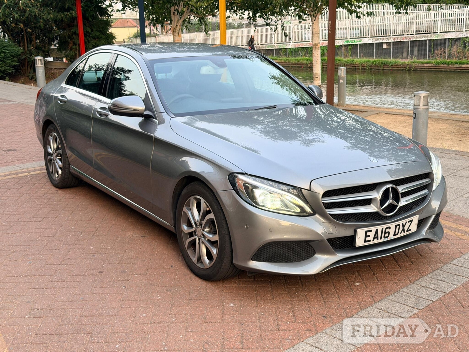 [ berth ]Mercedes-Benz C Class