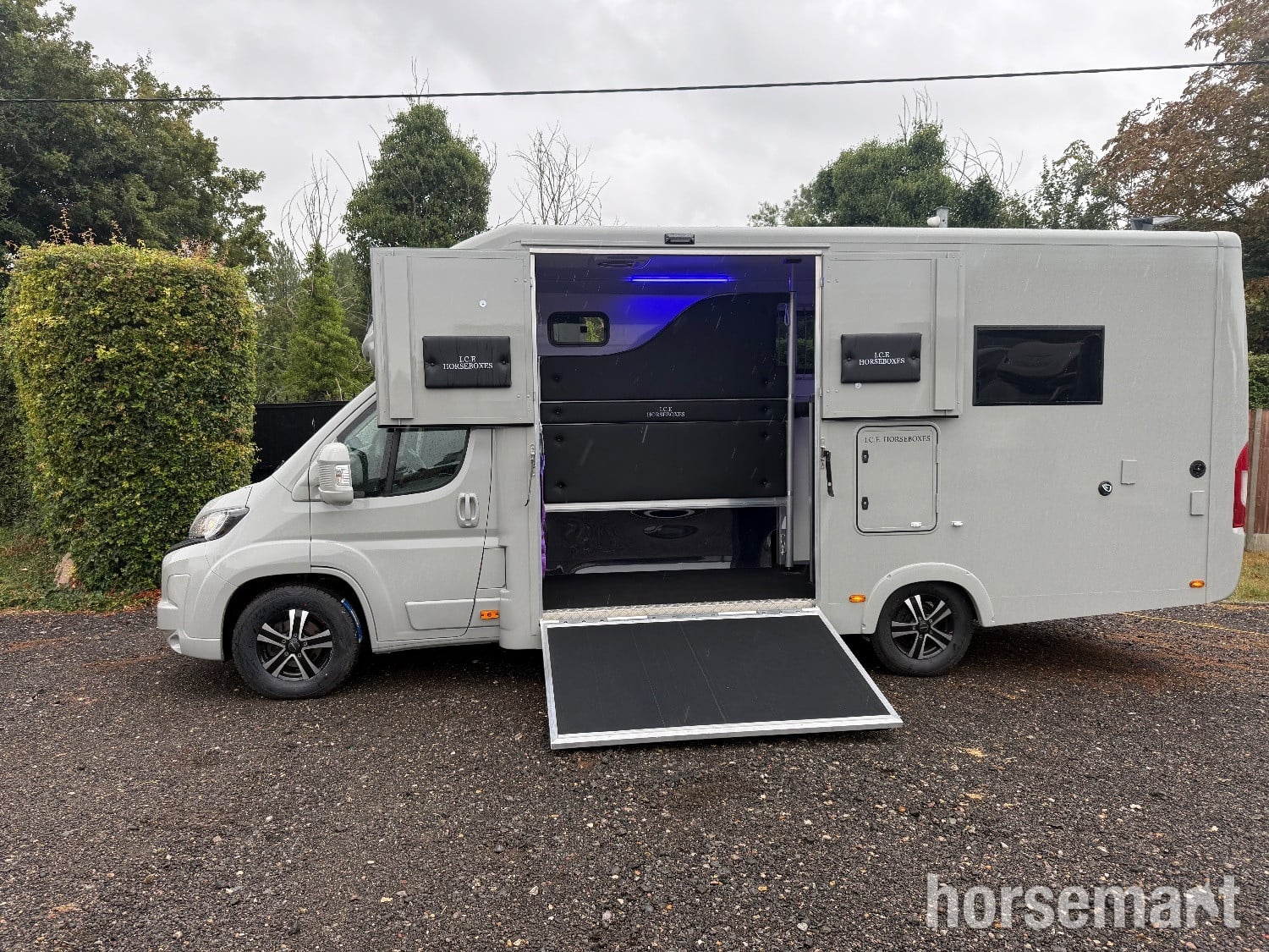 I.C.E Prestige  Peugeot Horsebox in Banstead