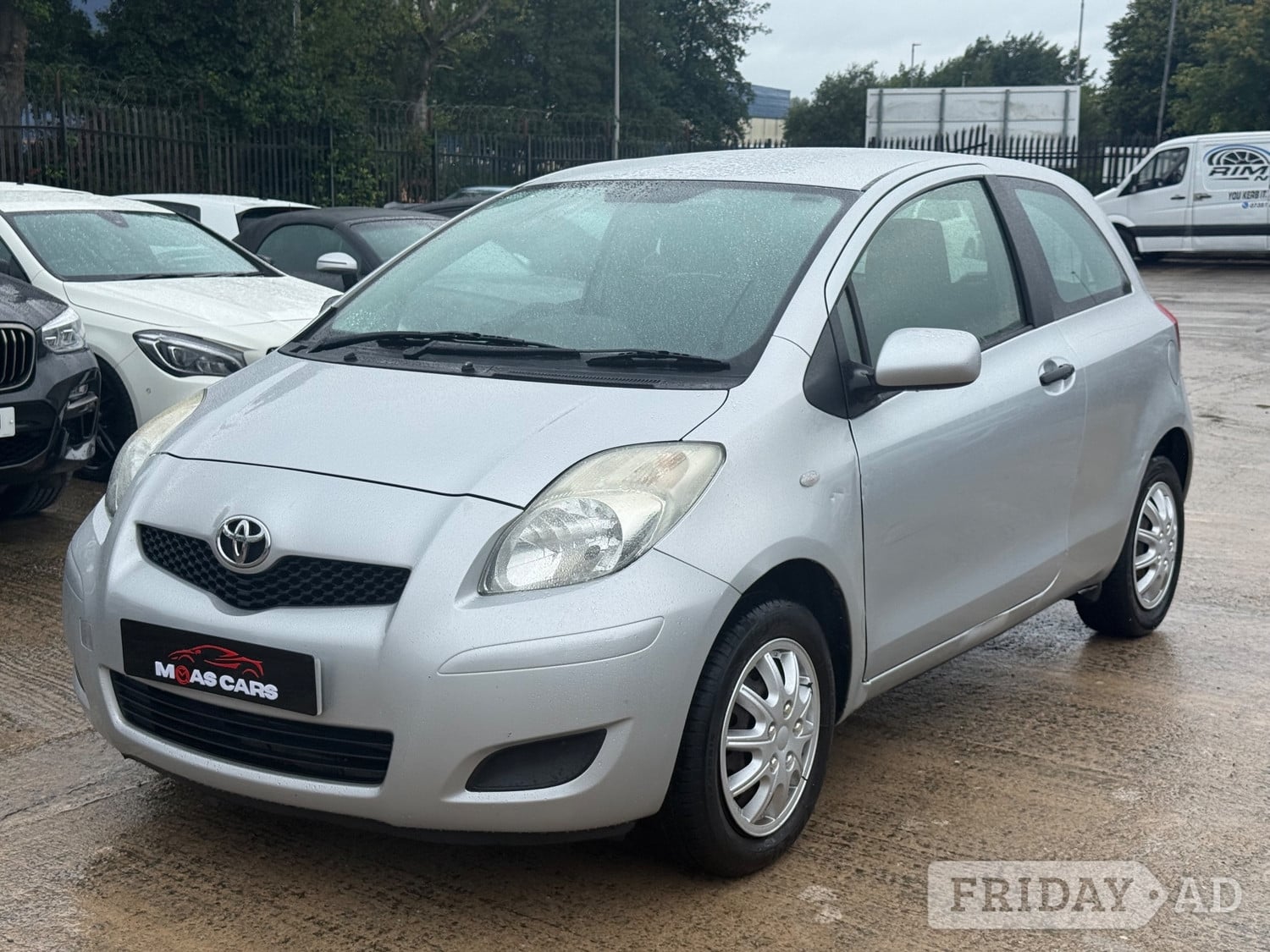 Toyota Yaris 2009 - Cars
