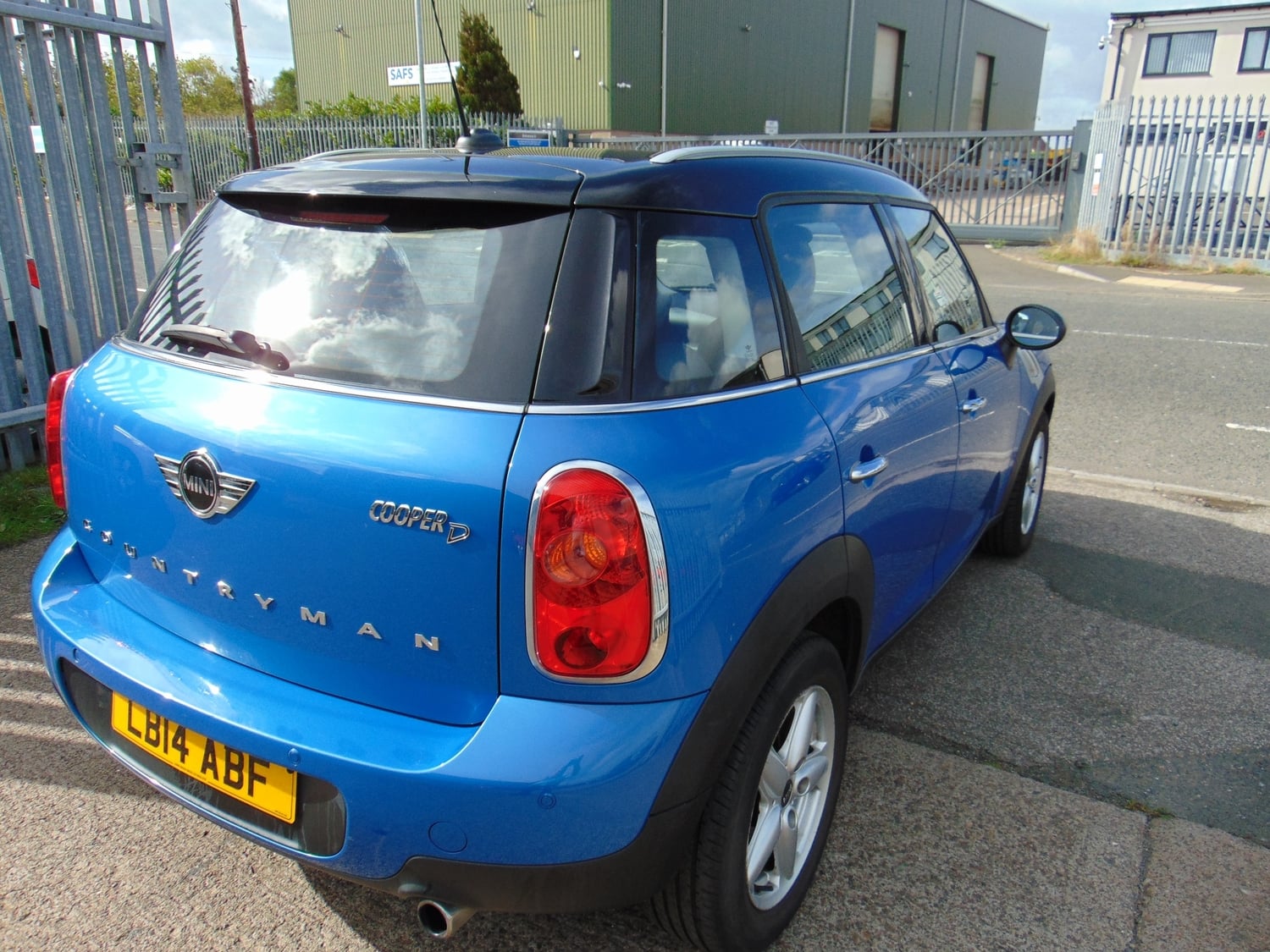 [ berth ]Mini Countryman