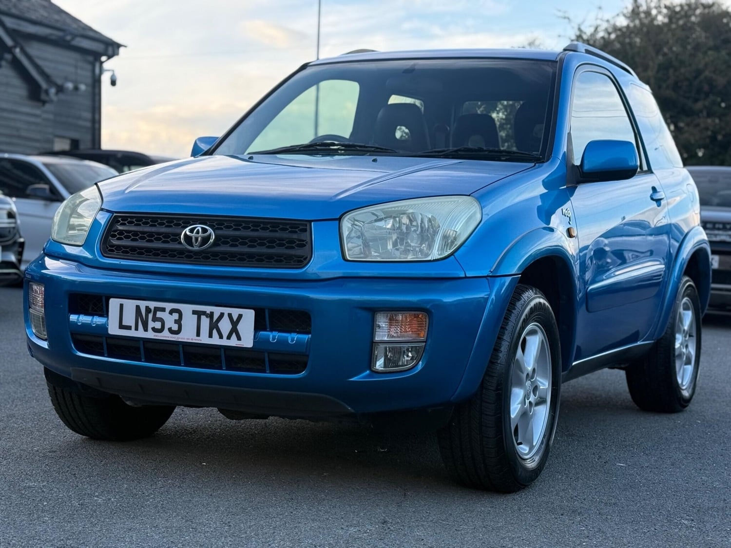 [ berth ]Toyota RAV4