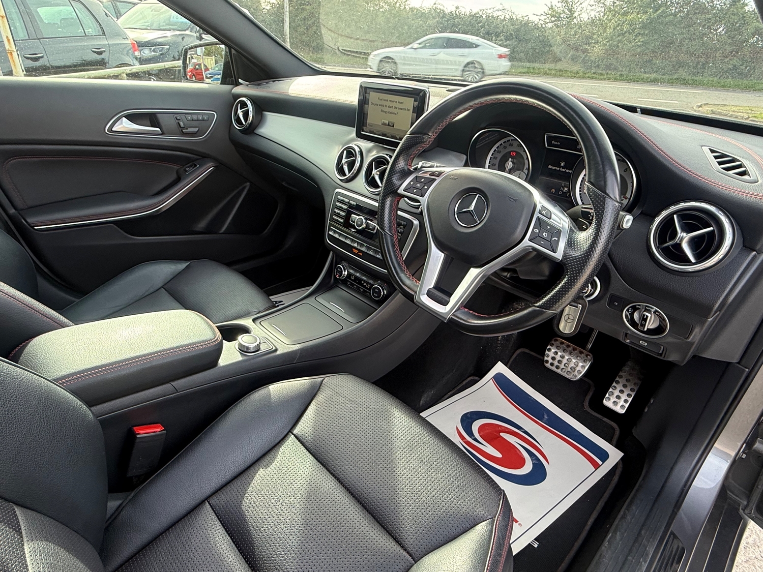 Mercedes-Benz GLA Burford