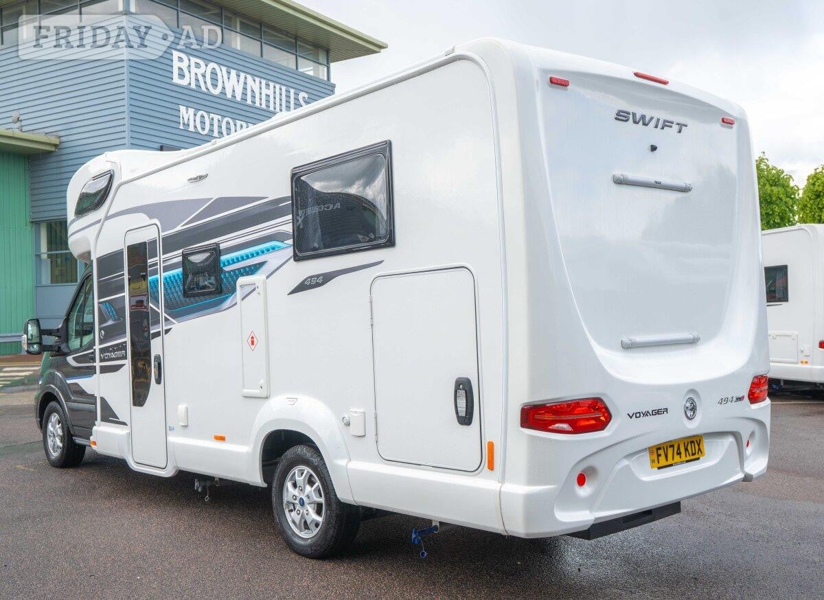 [4 berth ]Swift Voyager 494