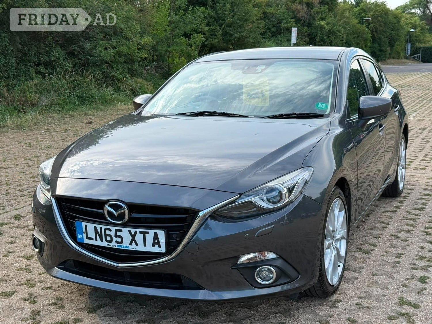 Mazda 3 2015 - Cars in Swanley