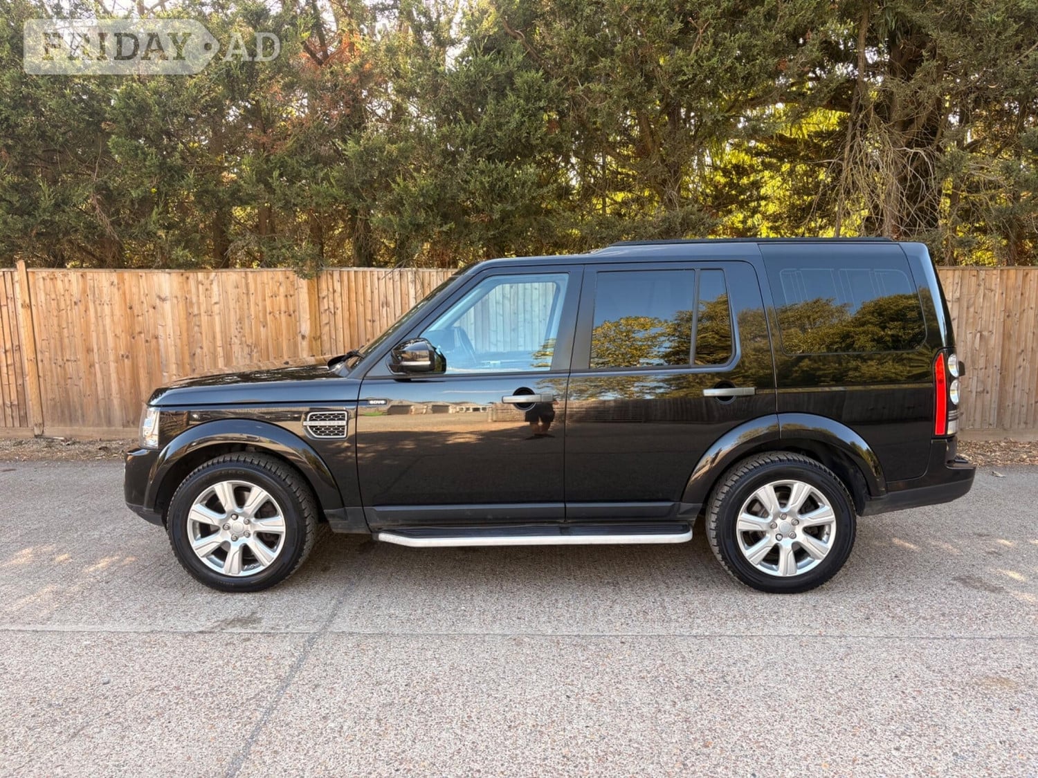 [ berth ]Land Rover Discovery 4