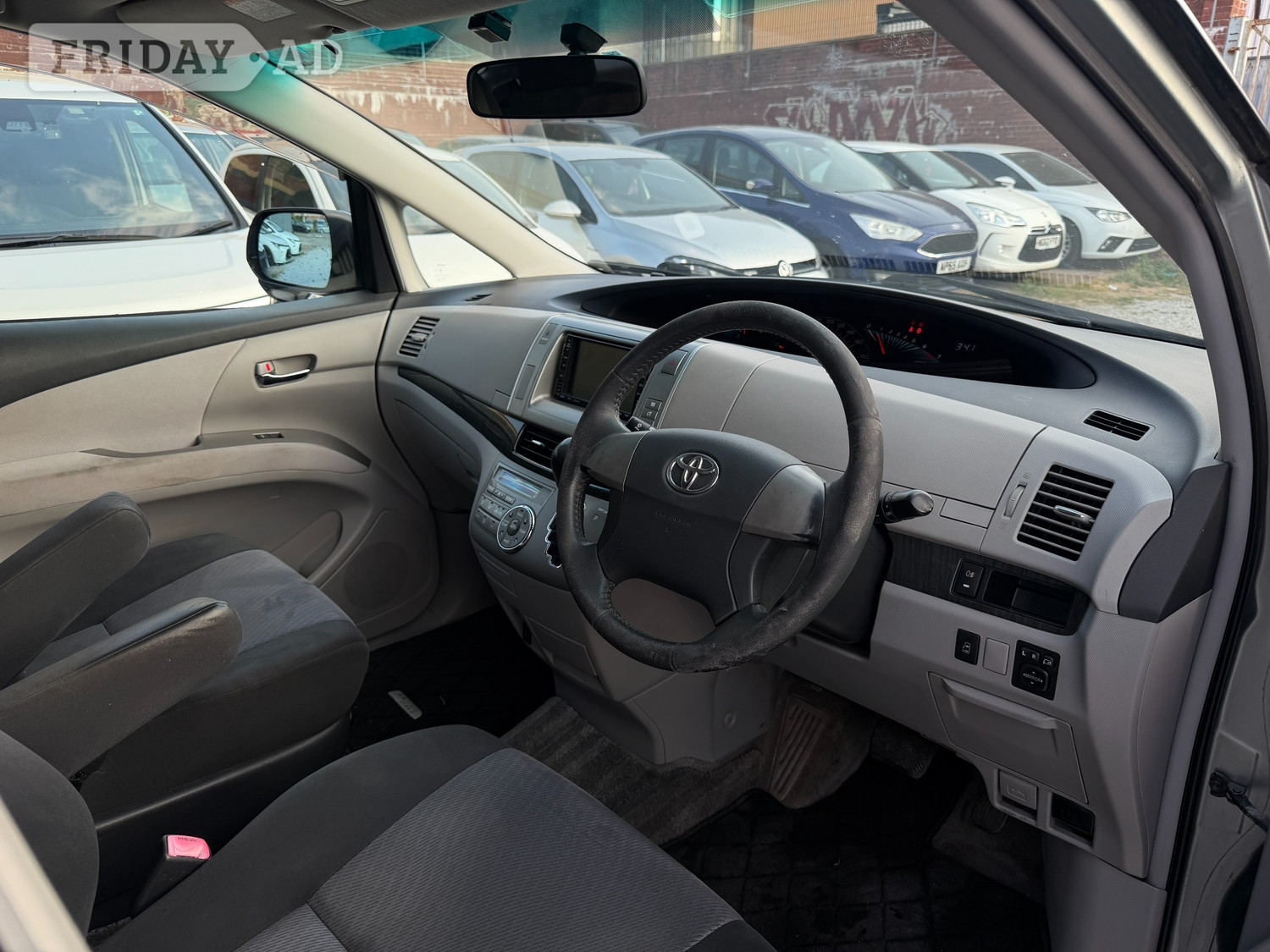[ berth ]Toyota Estima