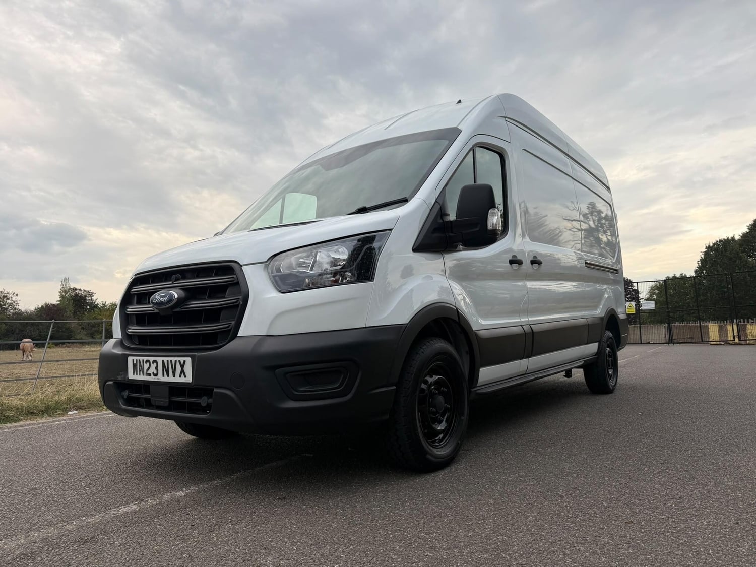 [ berth ]Ford Transit