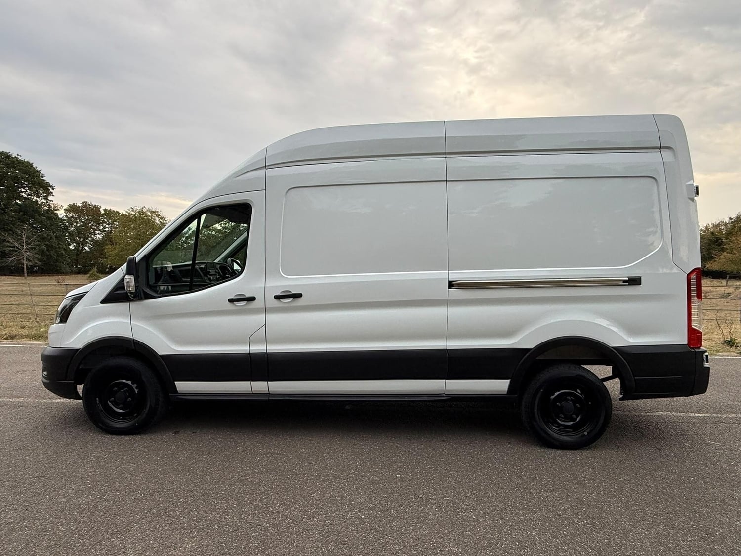 Ford Transit 2023 - Vans & Commercial Vehicles in Hayes