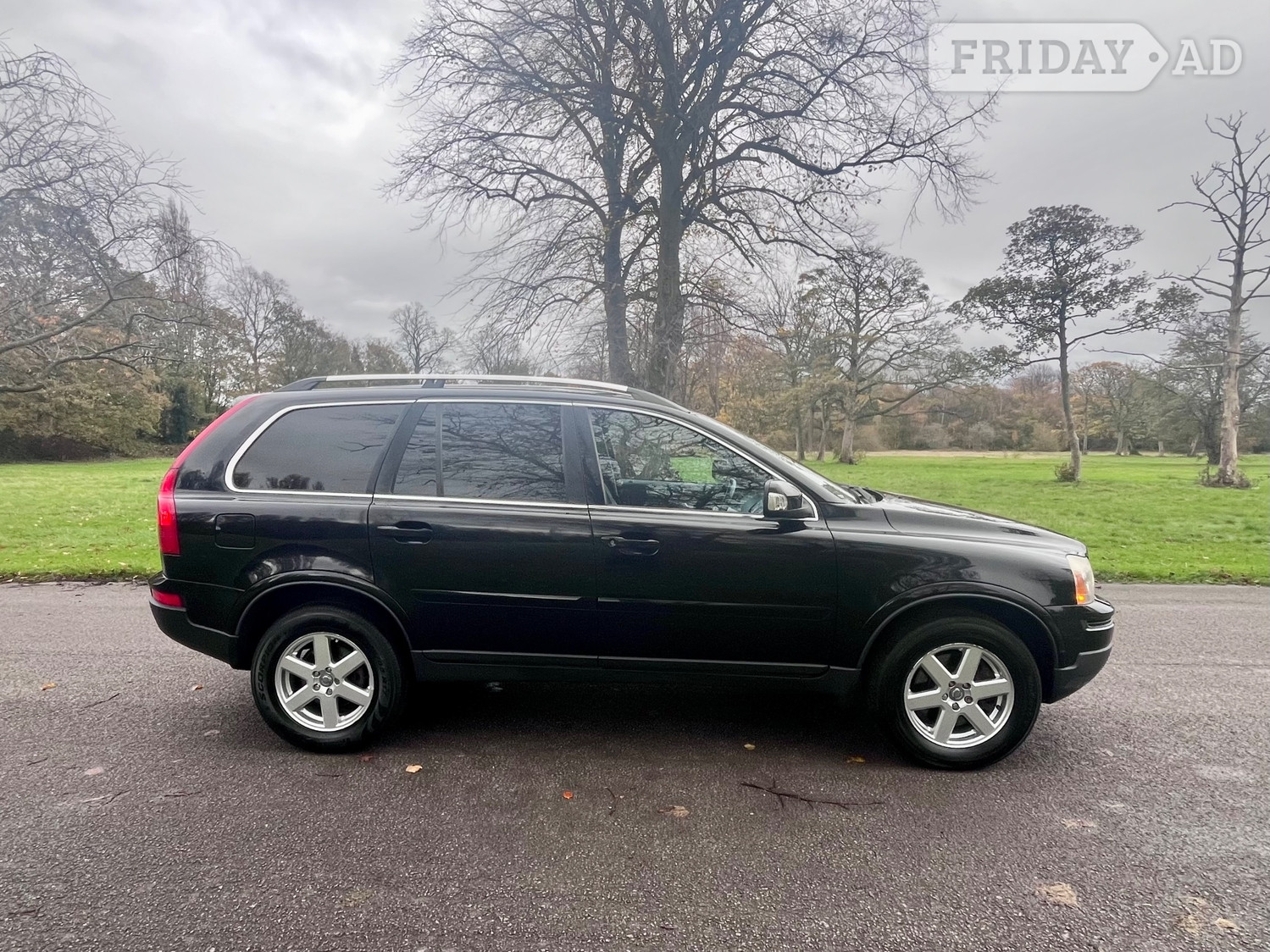 Volvo XC90 2010 - Cars