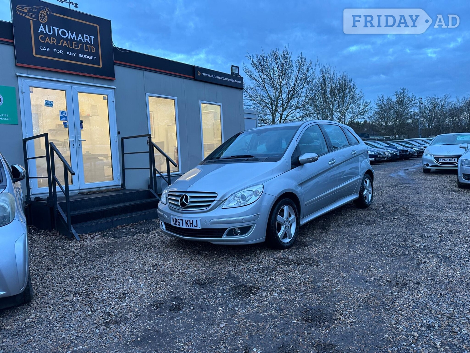 [ berth ]Mercedes-Benz B Class