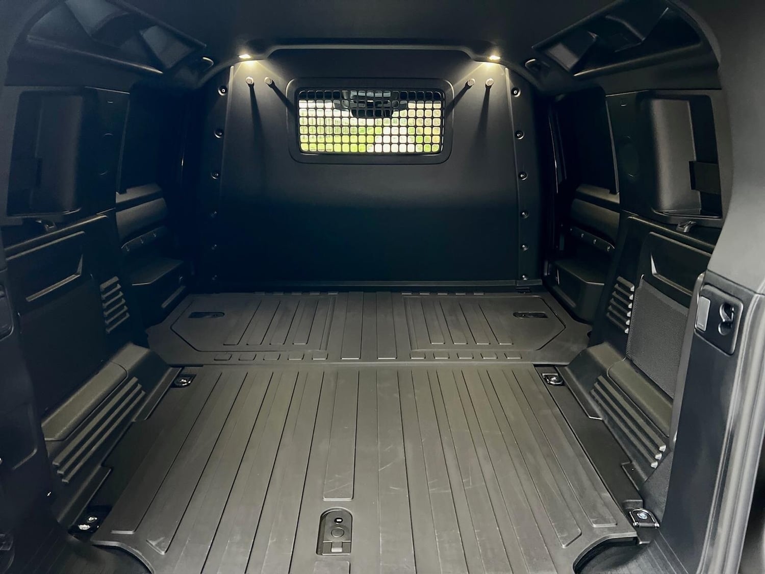 Land Rover Defender 110 2026 - Vans & Commercial Vehicles