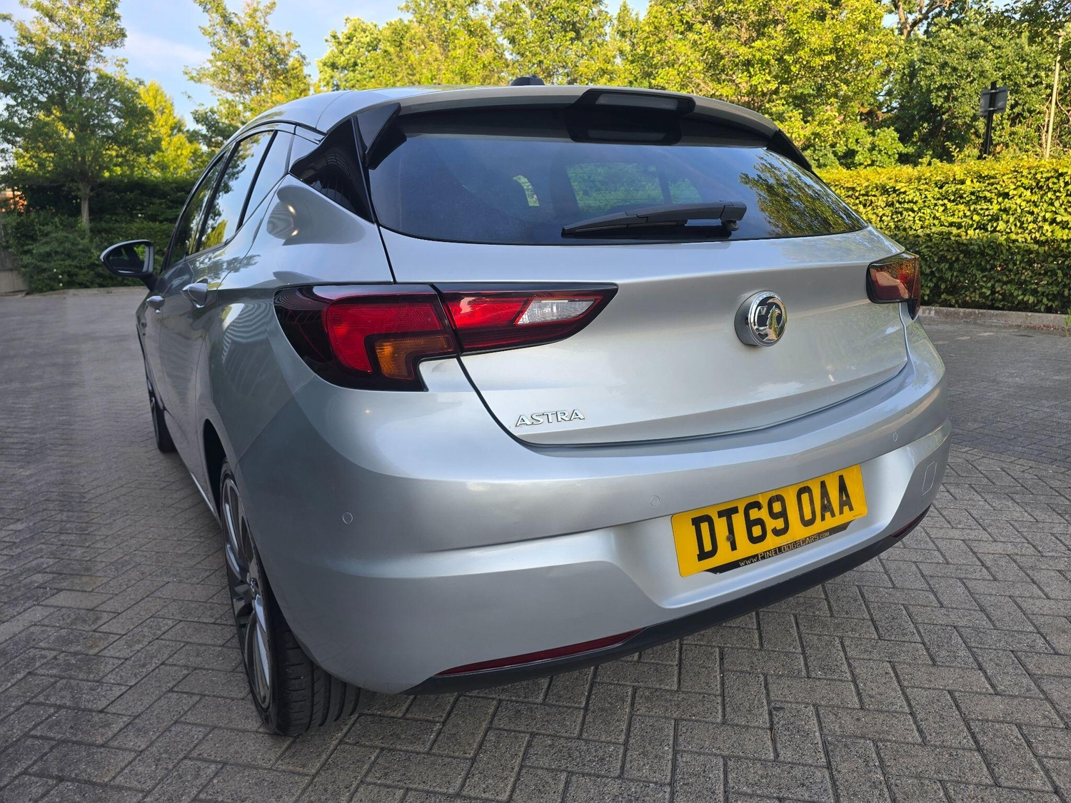 Vauxhall Astra 2020 - Cars