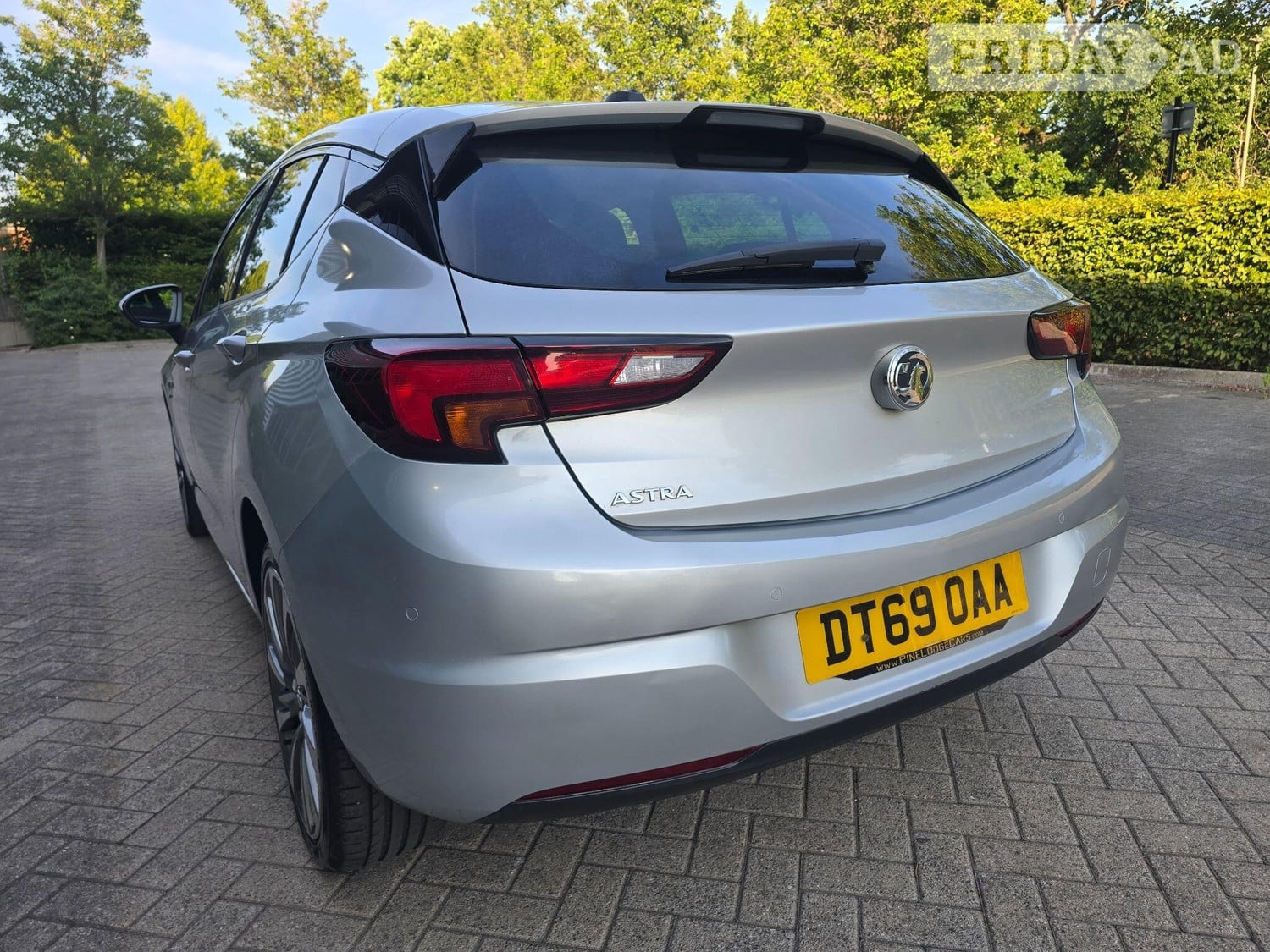 Vauxhall Astra 2020 - Cars