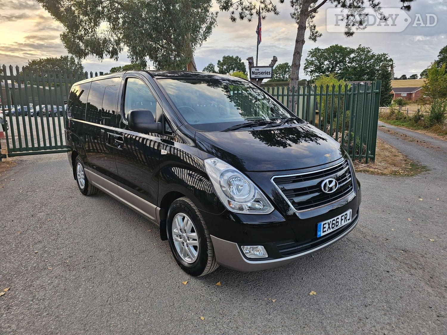 Hyundai i800 2016 in Reading