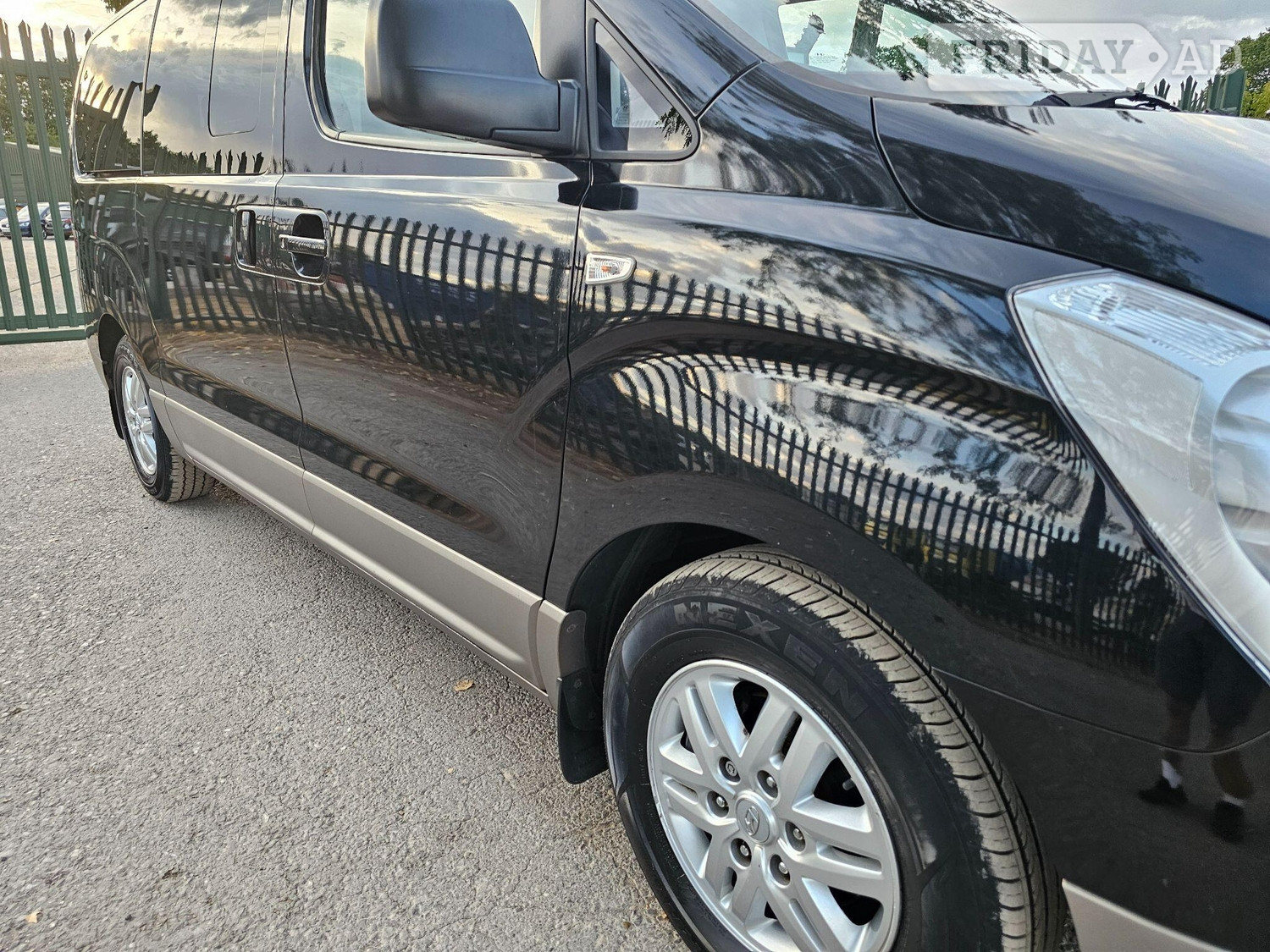 Hyundai i800 2016 - Cars