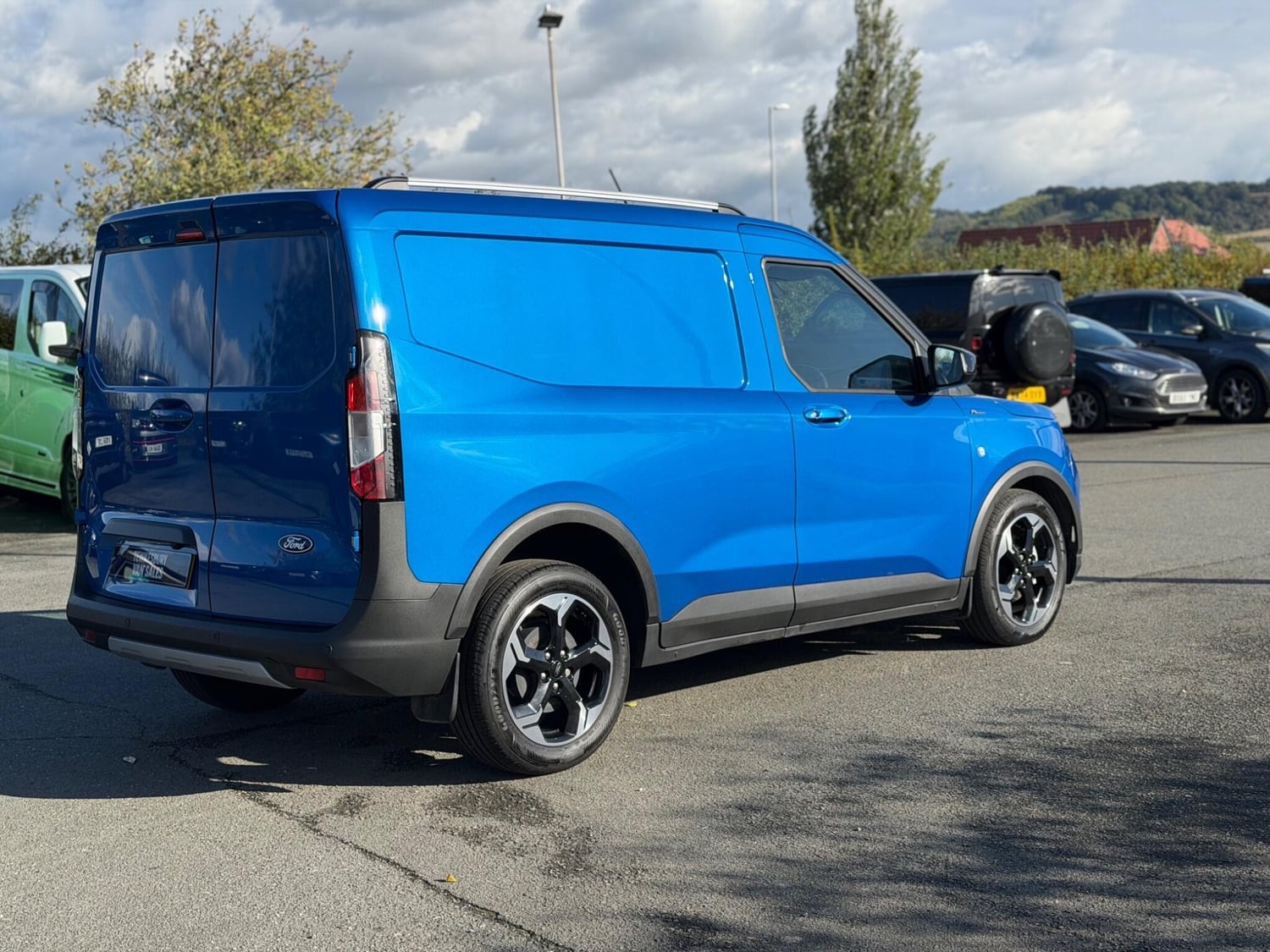 Ford Transit Courier 2024 - Vans & Commercial Vehicles