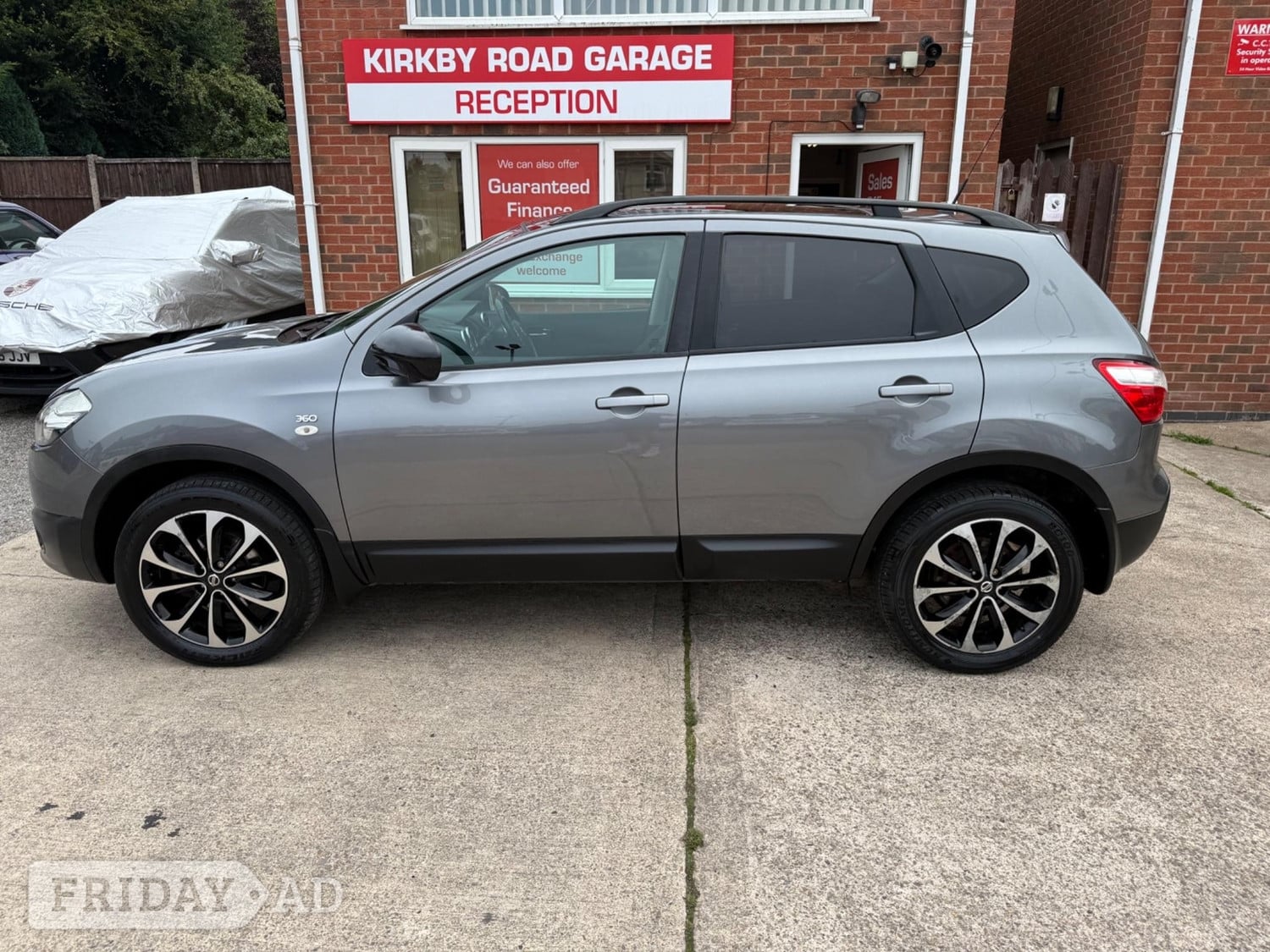 Nissan Qashqai 2013 - Cars