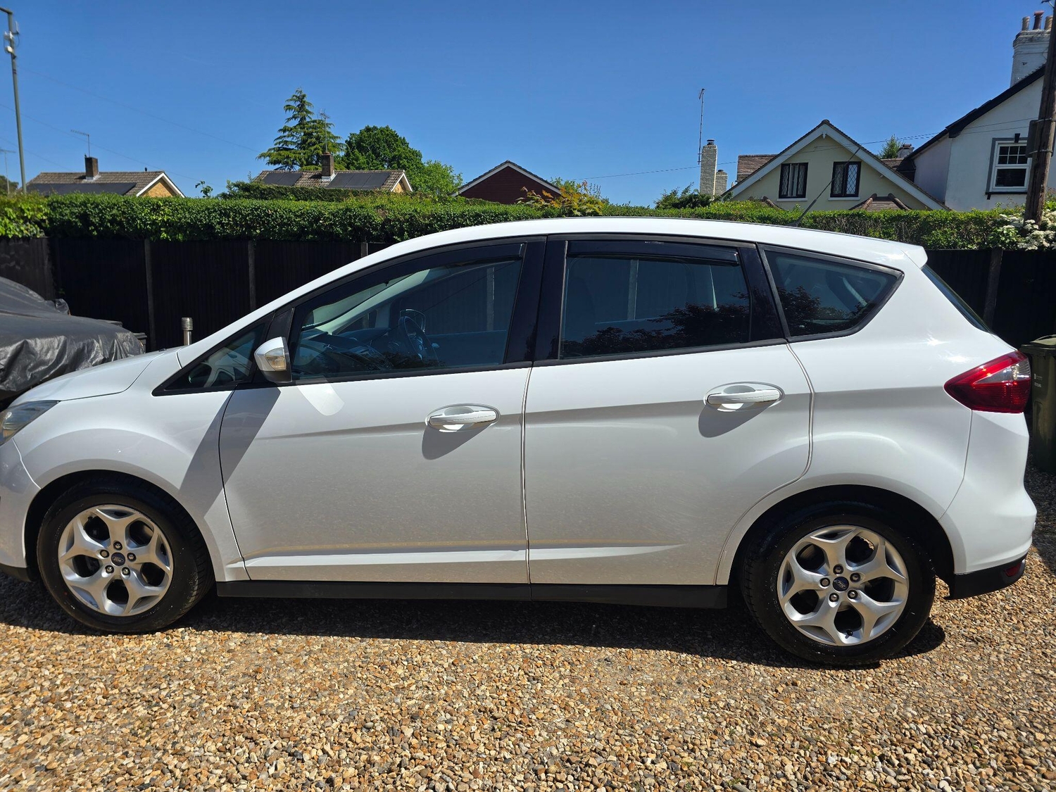 [ berth ]Ford C-MAX