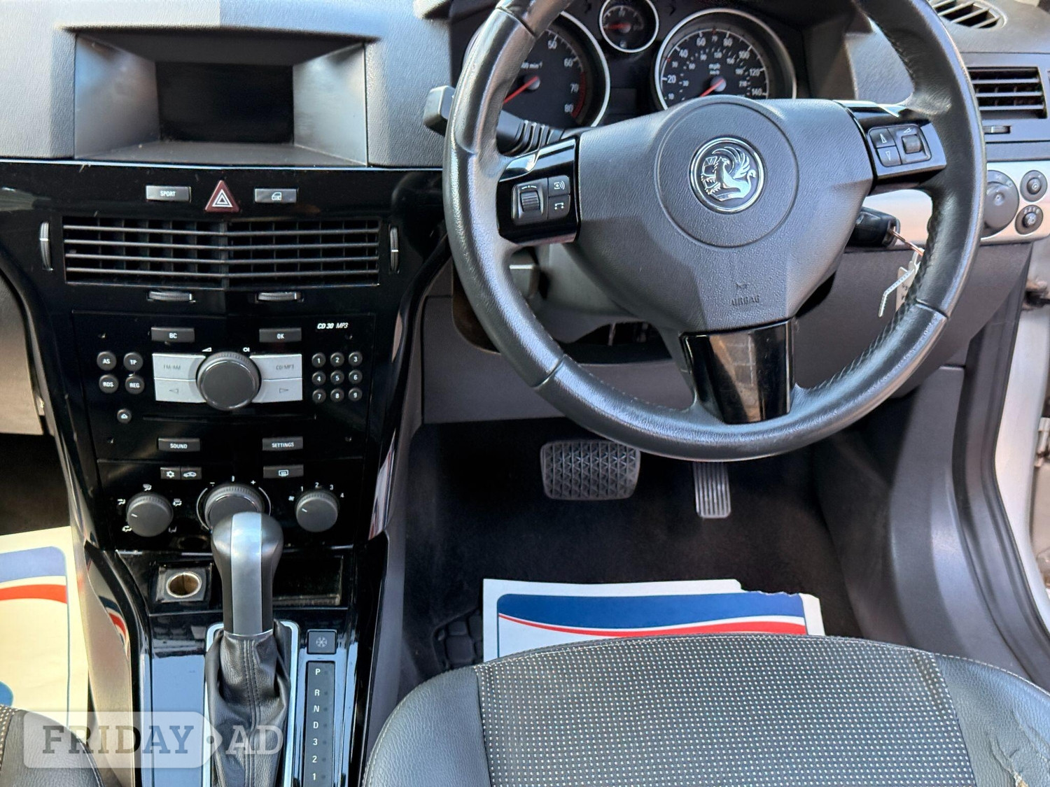 [ berth ]Vauxhall Astra