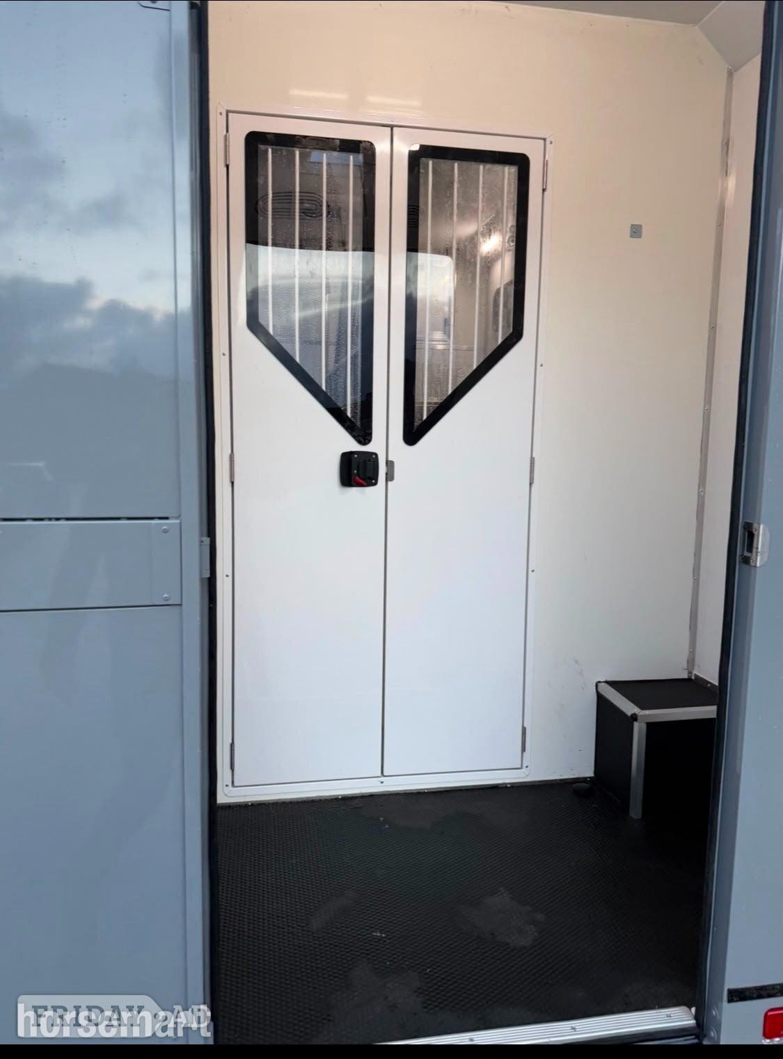 John Oates Transporter Renault Horsebox - Trailers & Horseboxes in Wednesbury