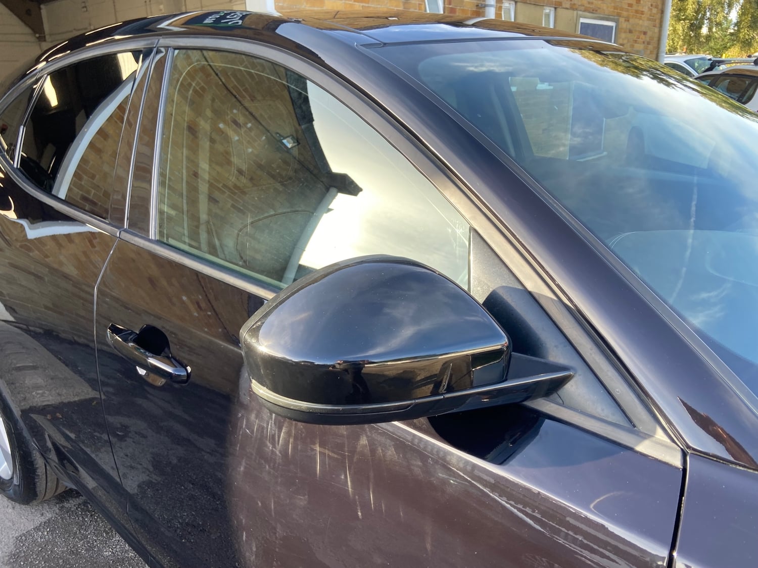 [ berth ]Jaguar E-Pace
