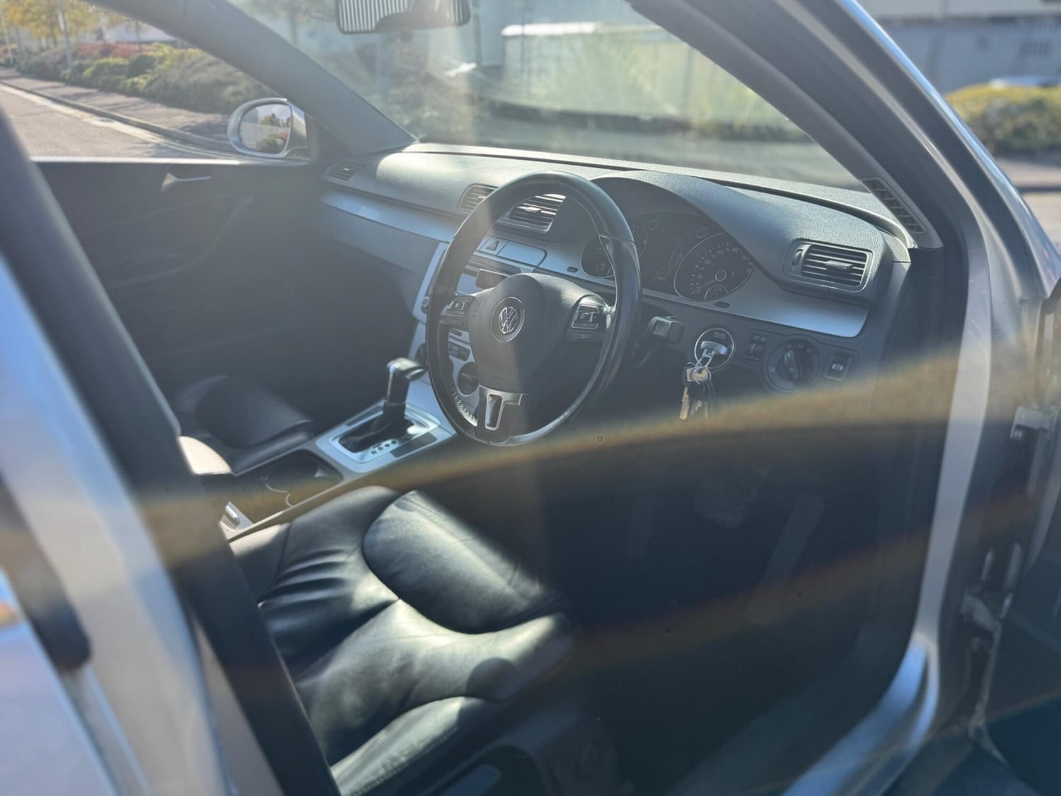 Volkswagen Passat 2009 - Cars