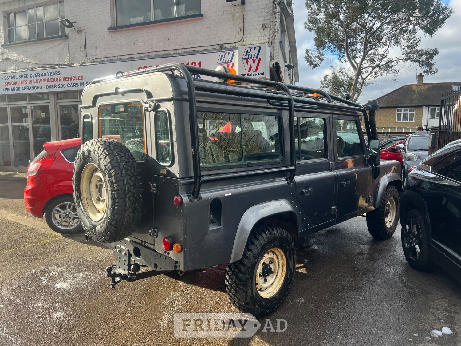 [ berth ]Land Rover Defender 110