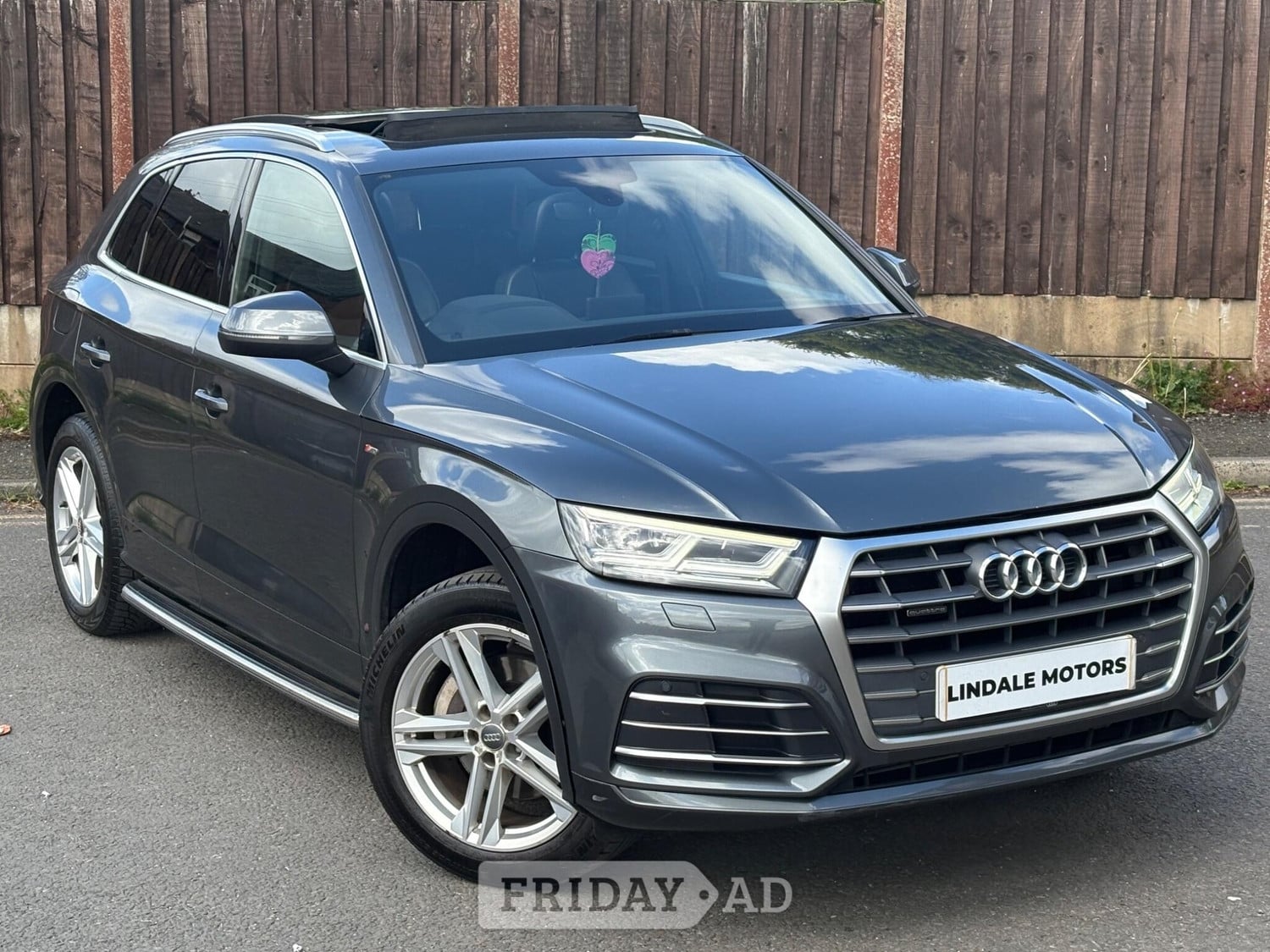 Audi Q5 2017 in Oldham