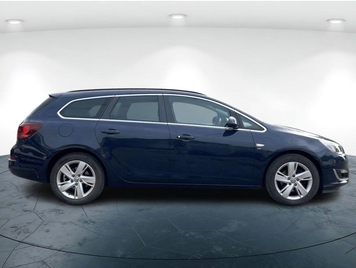 [ berth ]Vauxhall Astra