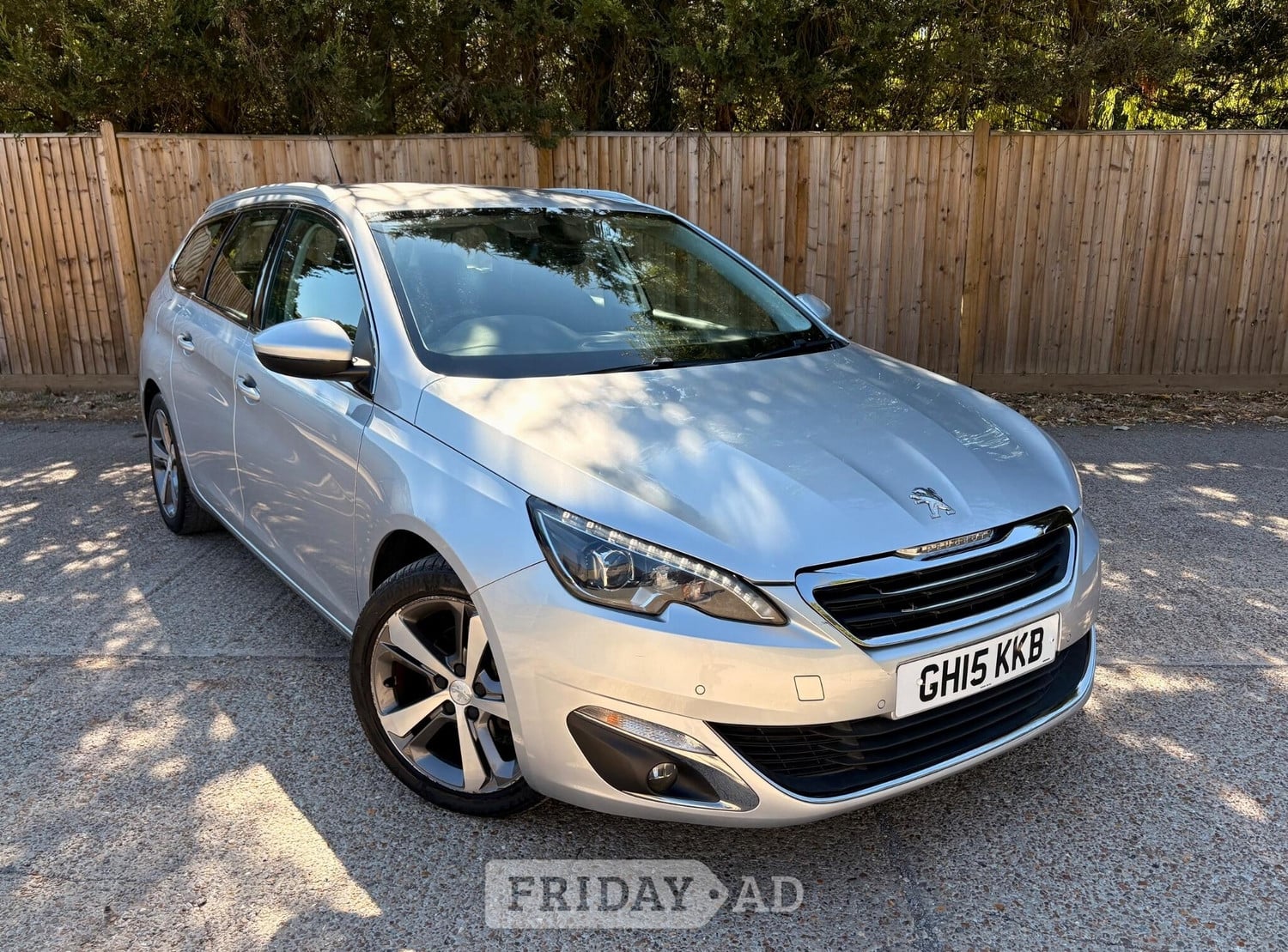 Peugeot 308 SW 2015 in Tonbridge