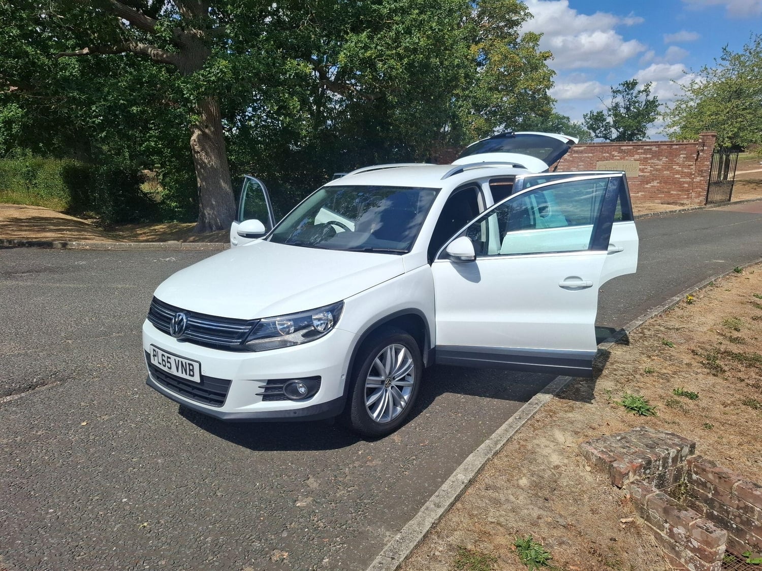 [ berth ]Volkswagen Tiguan