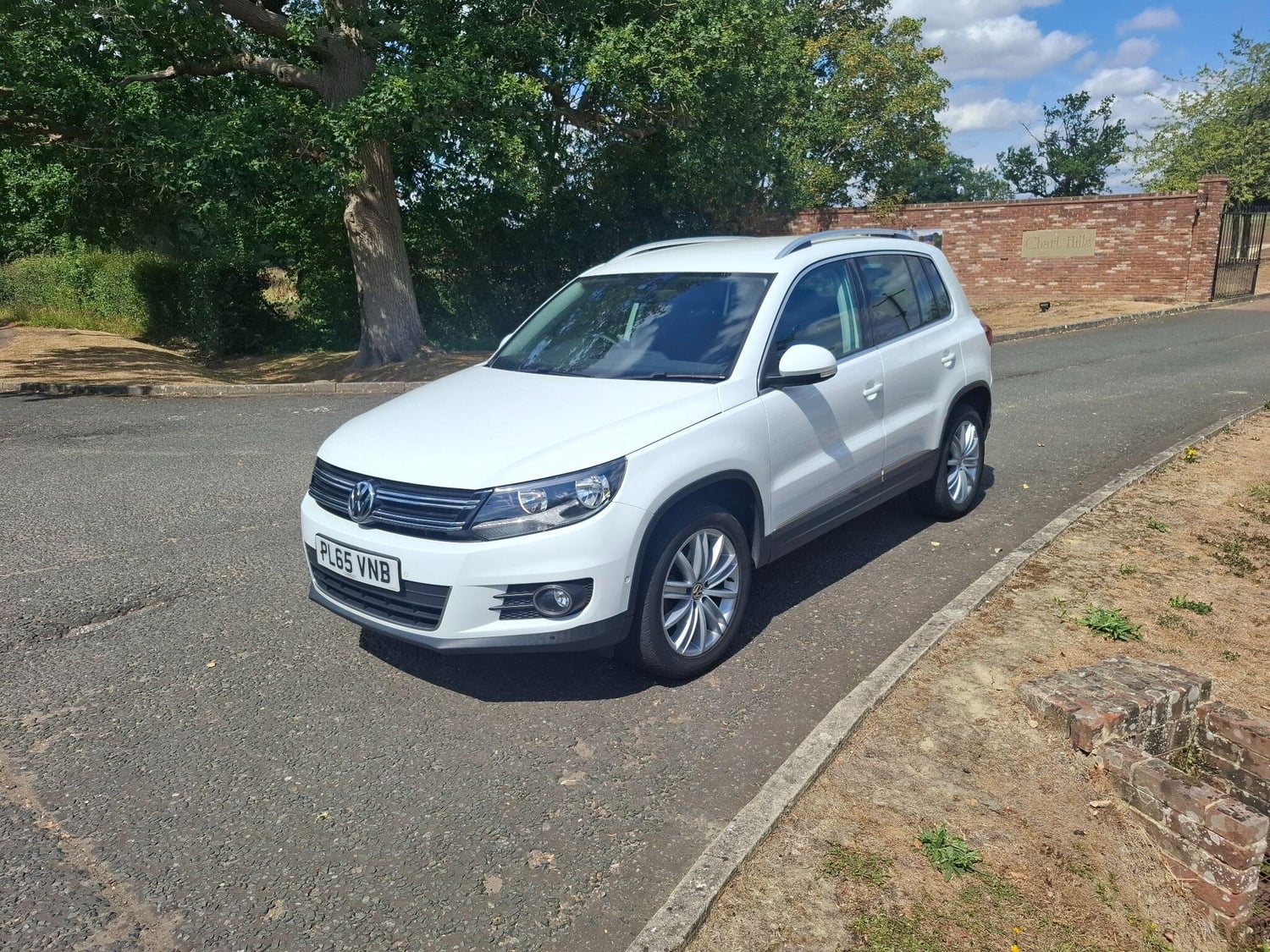 Volkswagen Tiguan 2015 - Cars