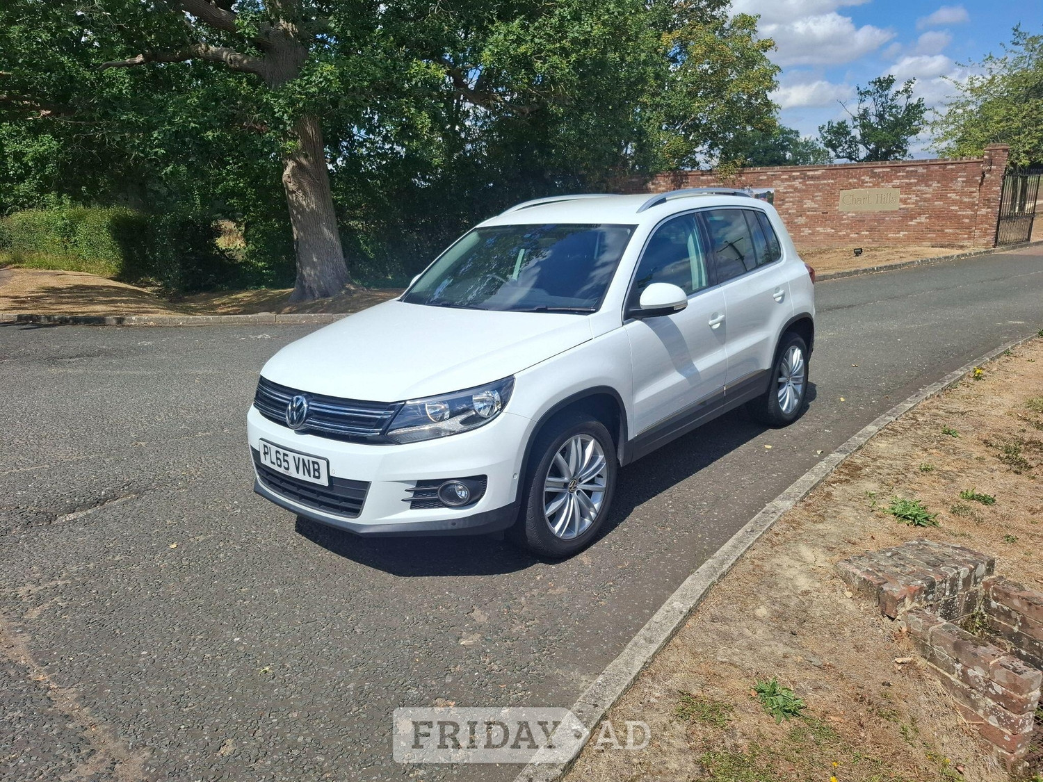 Volkswagen Tiguan 2015 - Cars
