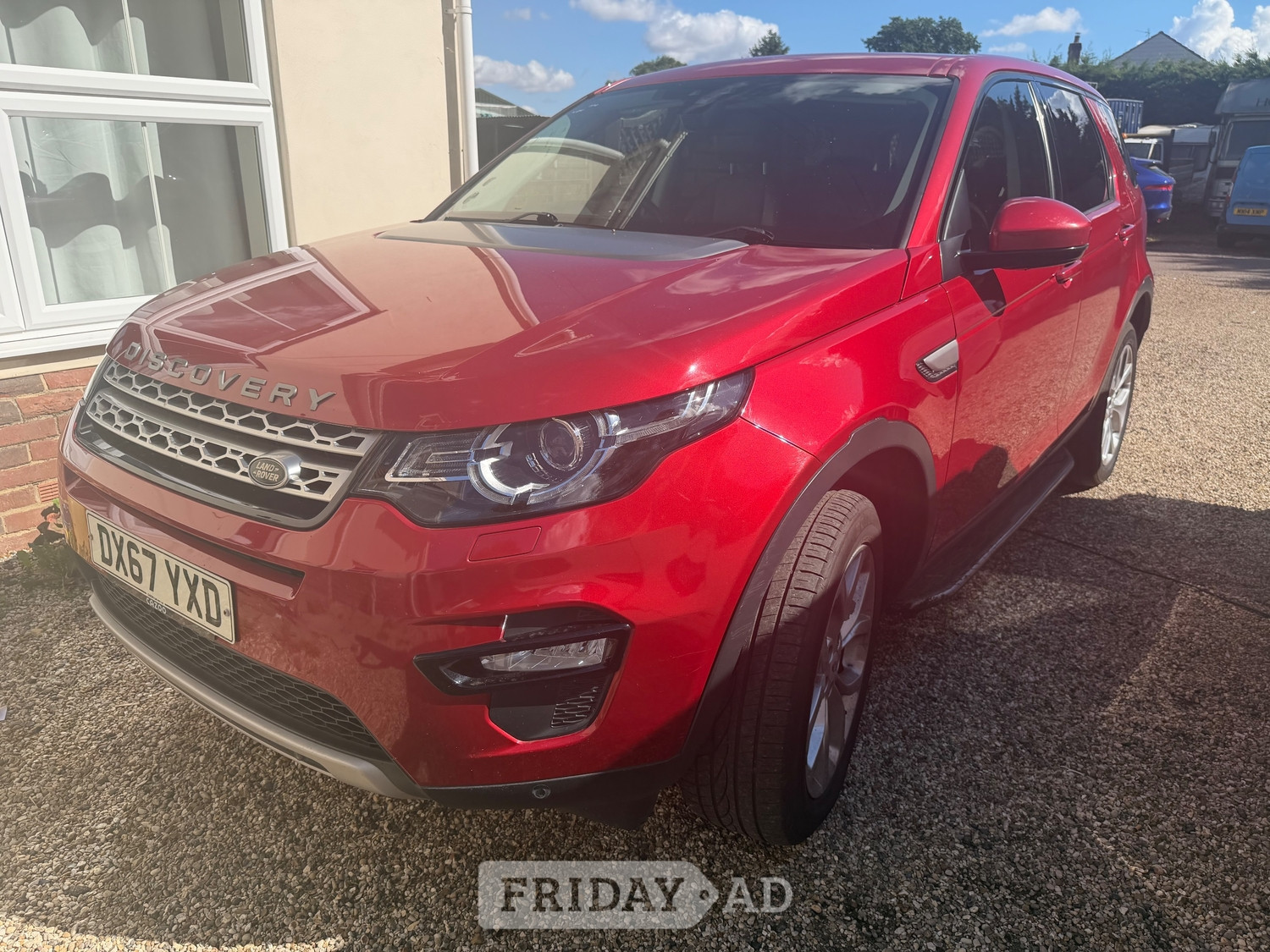 [ berth ]Land Rover Discovery Sport