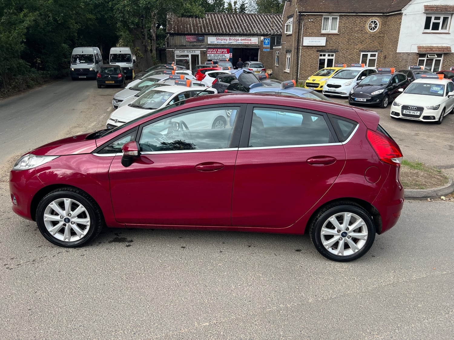 [ berth ]Ford Fiesta